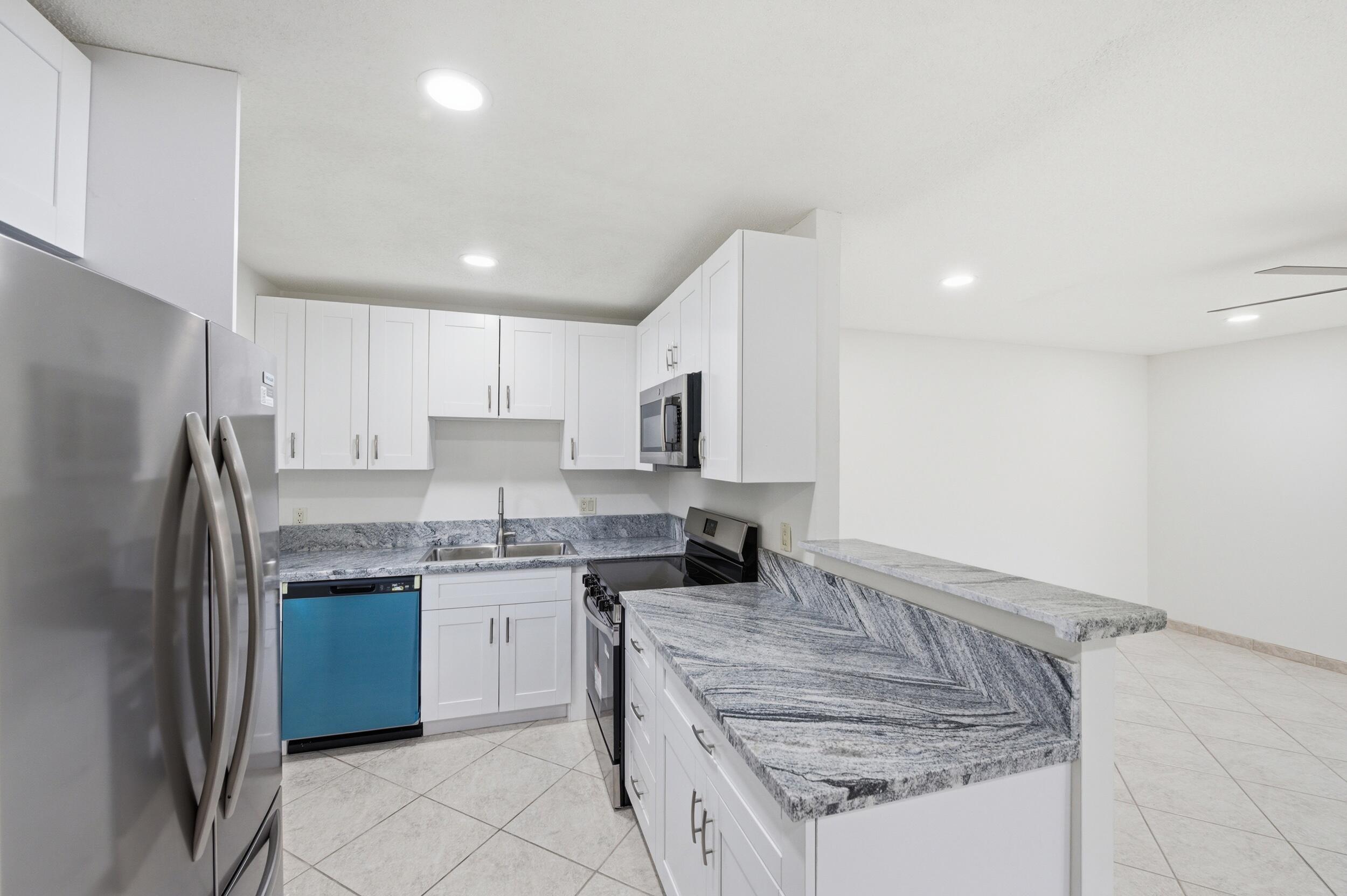 28 Seville B, Delray Beach, FL 33446, Delray Beach