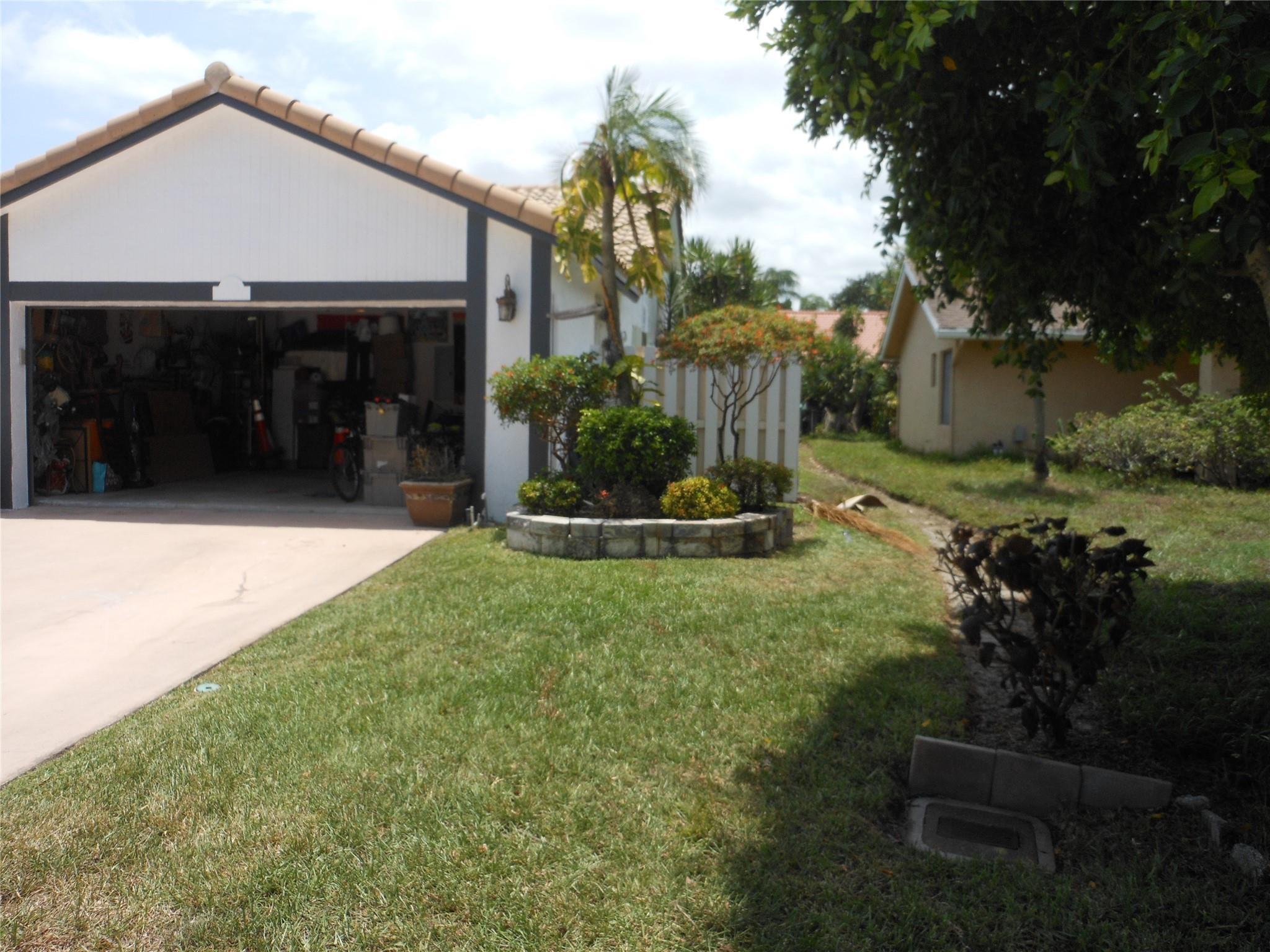 8706 NW 83rd Street, Tamarac, FL 33321, Tamarac - Photo 3