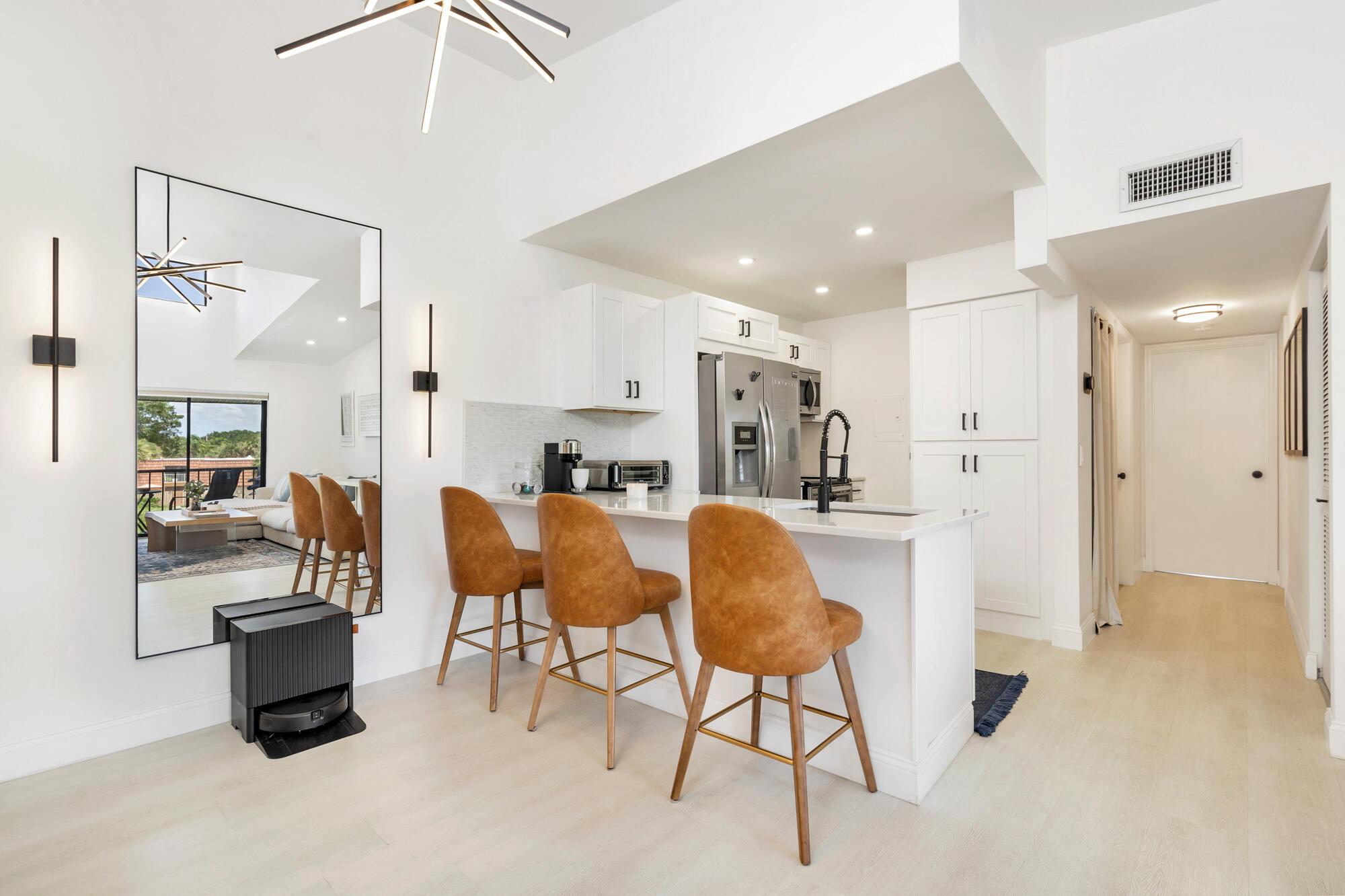 1008 Green Pine Boulevard H3, West Palm Beach, FL 33409, West Palm Beach - Photo 5