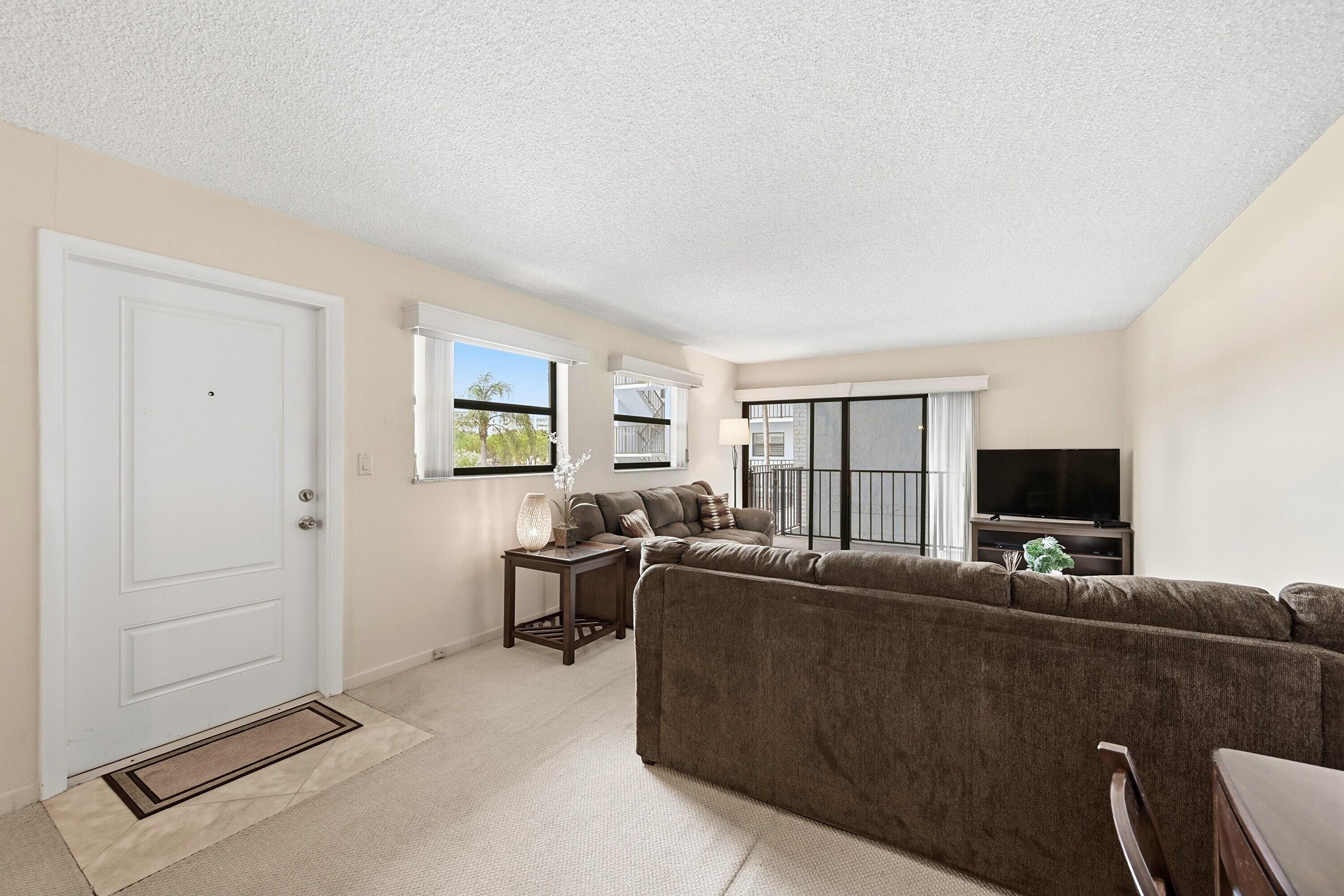 1975 SE 3rd Street 203, Deerfield Beach, FL 33441, Deerfield Beach - Photo 4