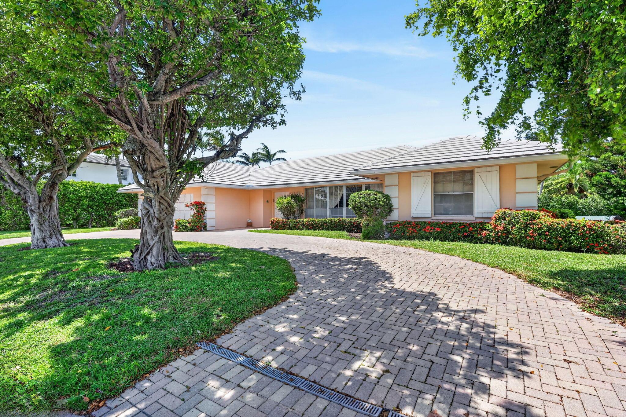 217 Plantation Road, Palm Beach, FL 33480, Palm Beach