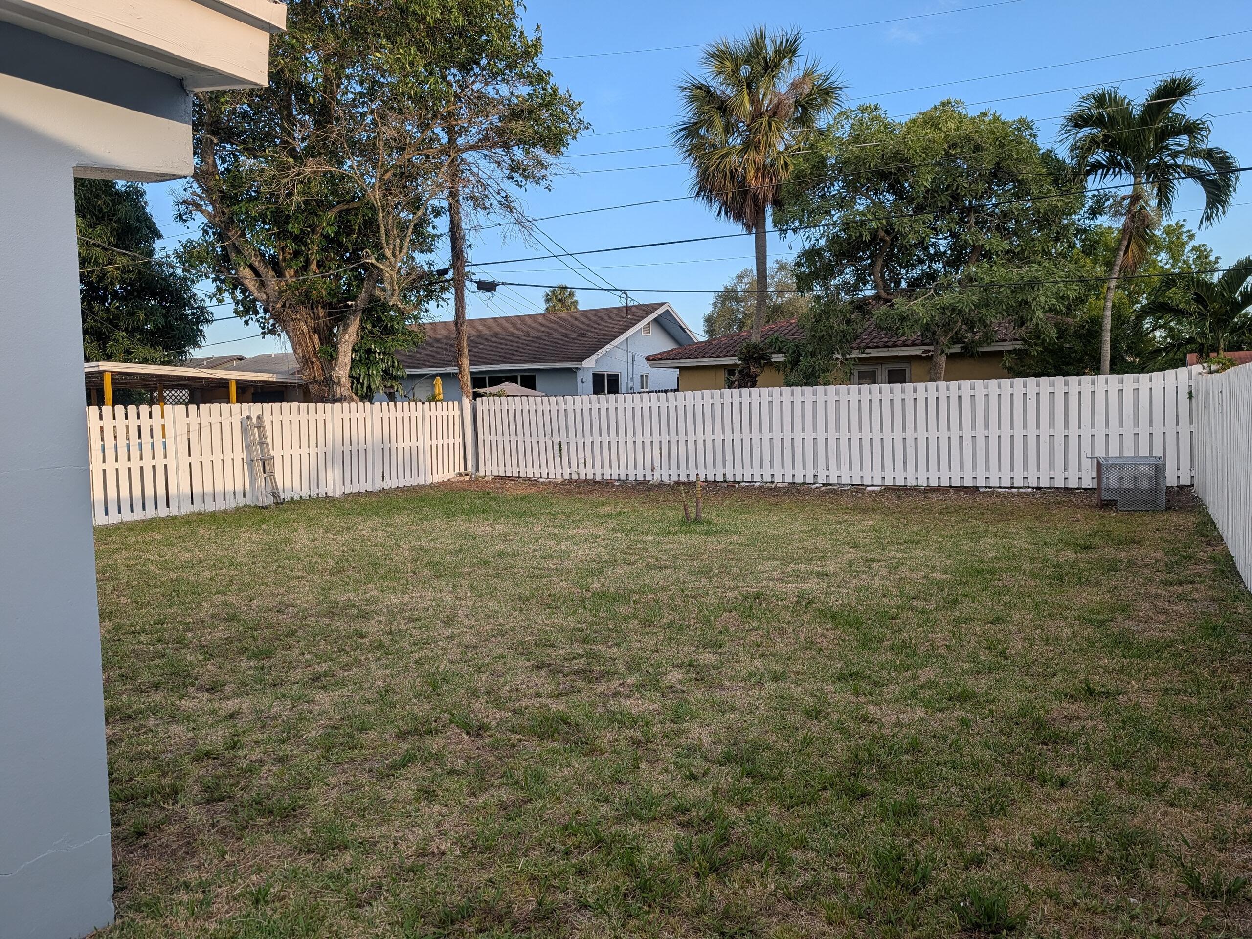 2990 NW 7th Court, Fort Lauderdale, FL 33311, Fort Lauderdale - Photo 3