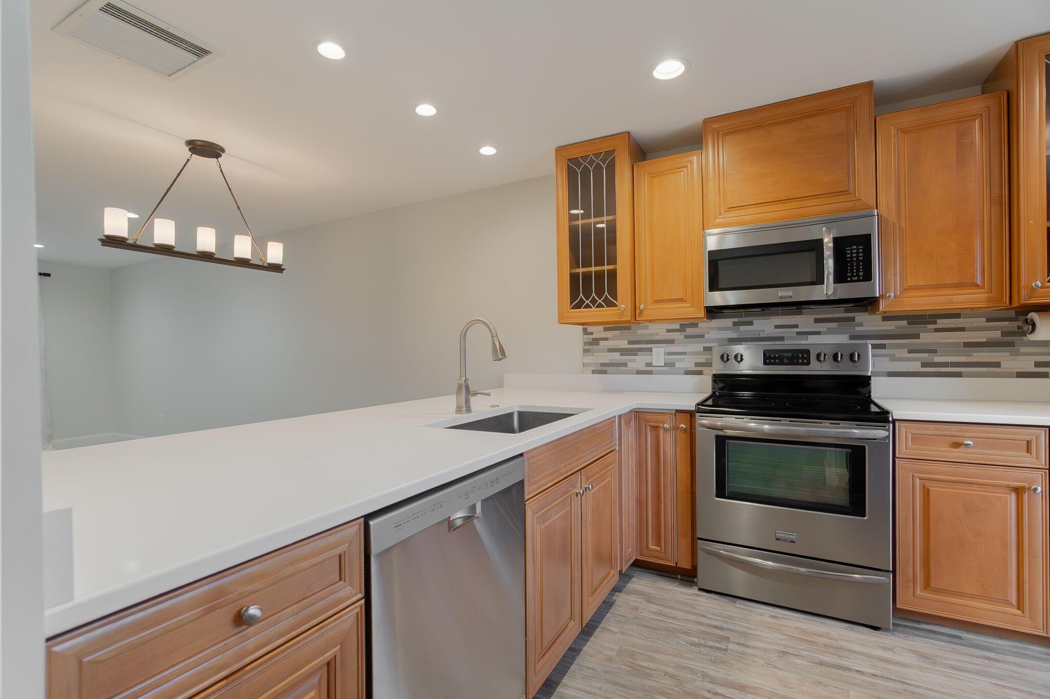 12989 Odessa Trail 6, Wellington, FL 33414, Wellington - Photo 4