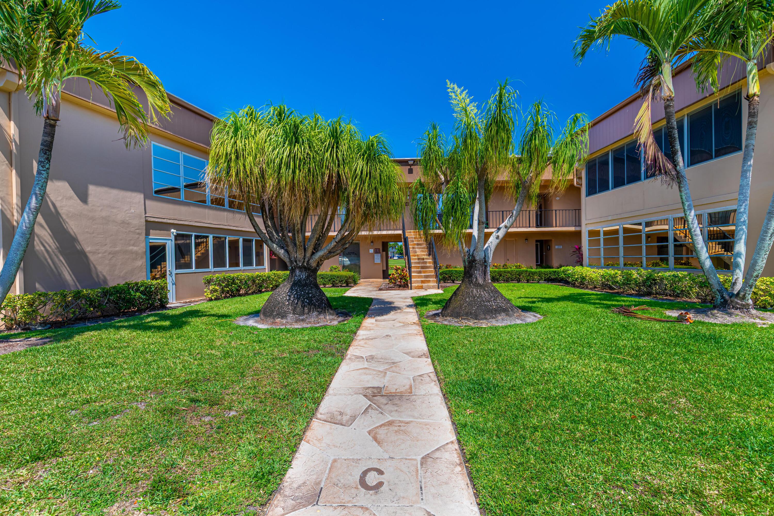 137 Piedmont C 137, Delray Beach, FL 33484, Delray Beach - Photo 2