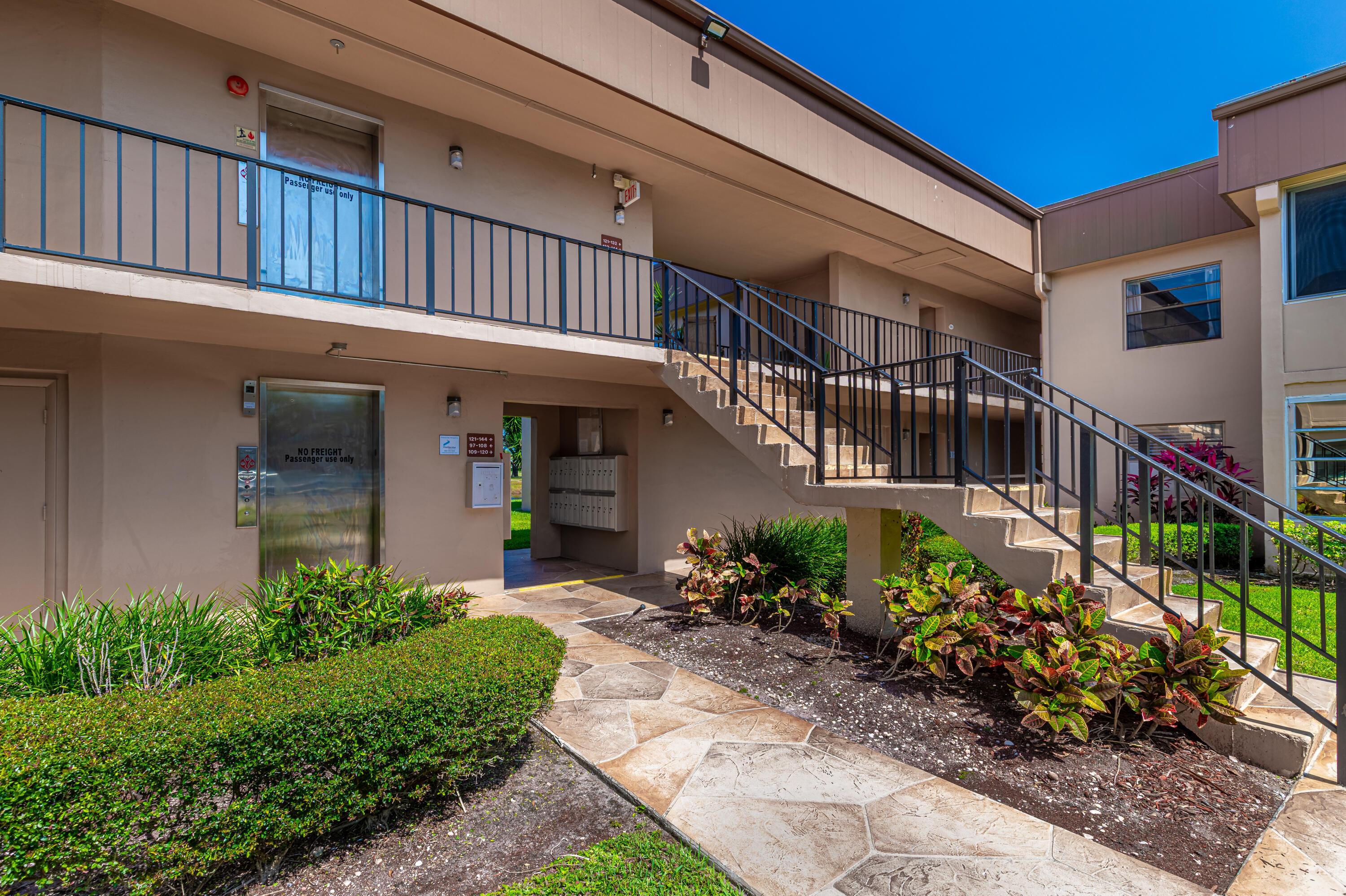 137 Piedmont C 137, Delray Beach, FL 33484, Delray Beach - Photo 3