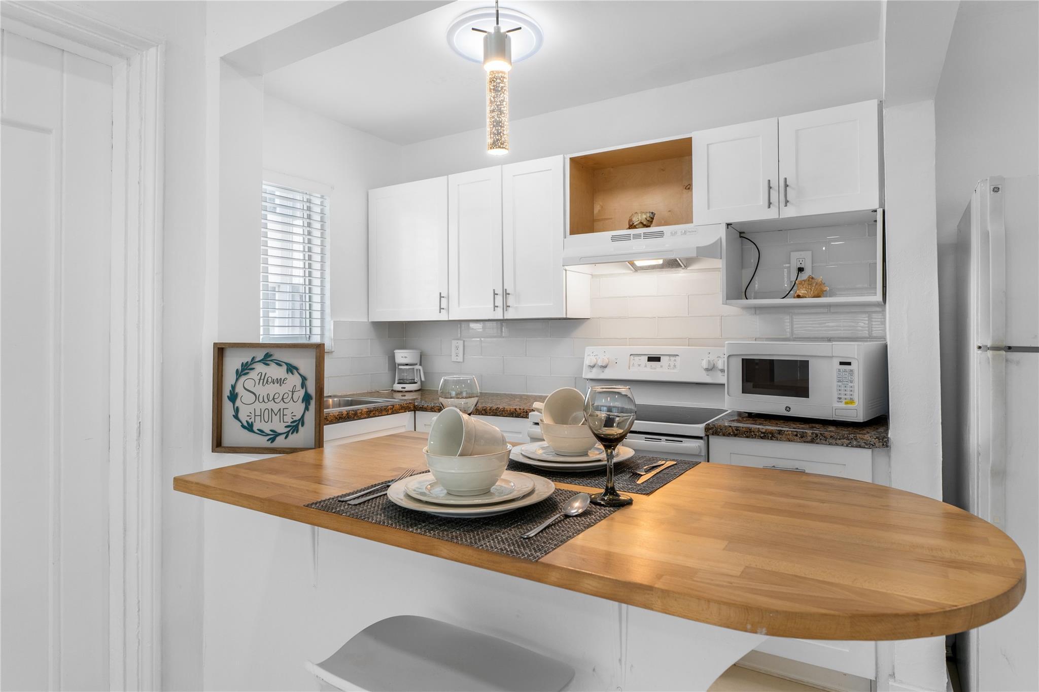 343 Van Buren Street 3, Hollywood, FL 33019, Hollywood - Photo 5