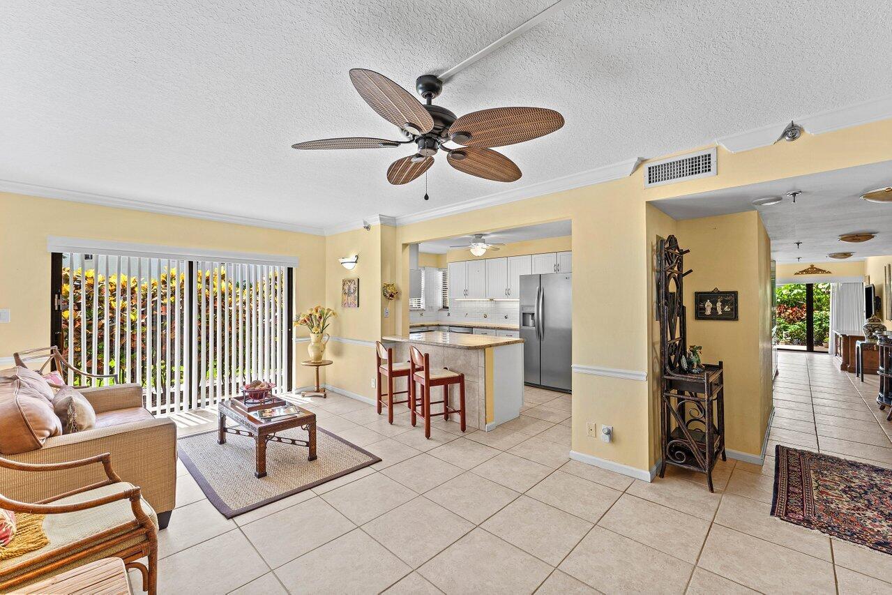 372 Golfview Road 101, North Palm Beach, FL 33408, North Palm Beach