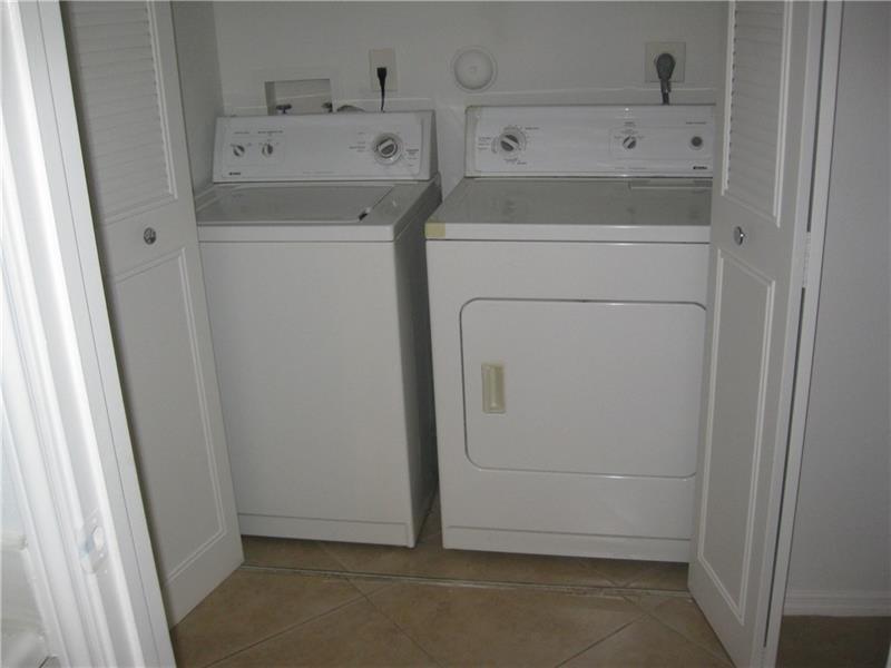 2647 NW 33rd Street 2305, Oakland Park, FL 33309, Oakland Park - Photo 4