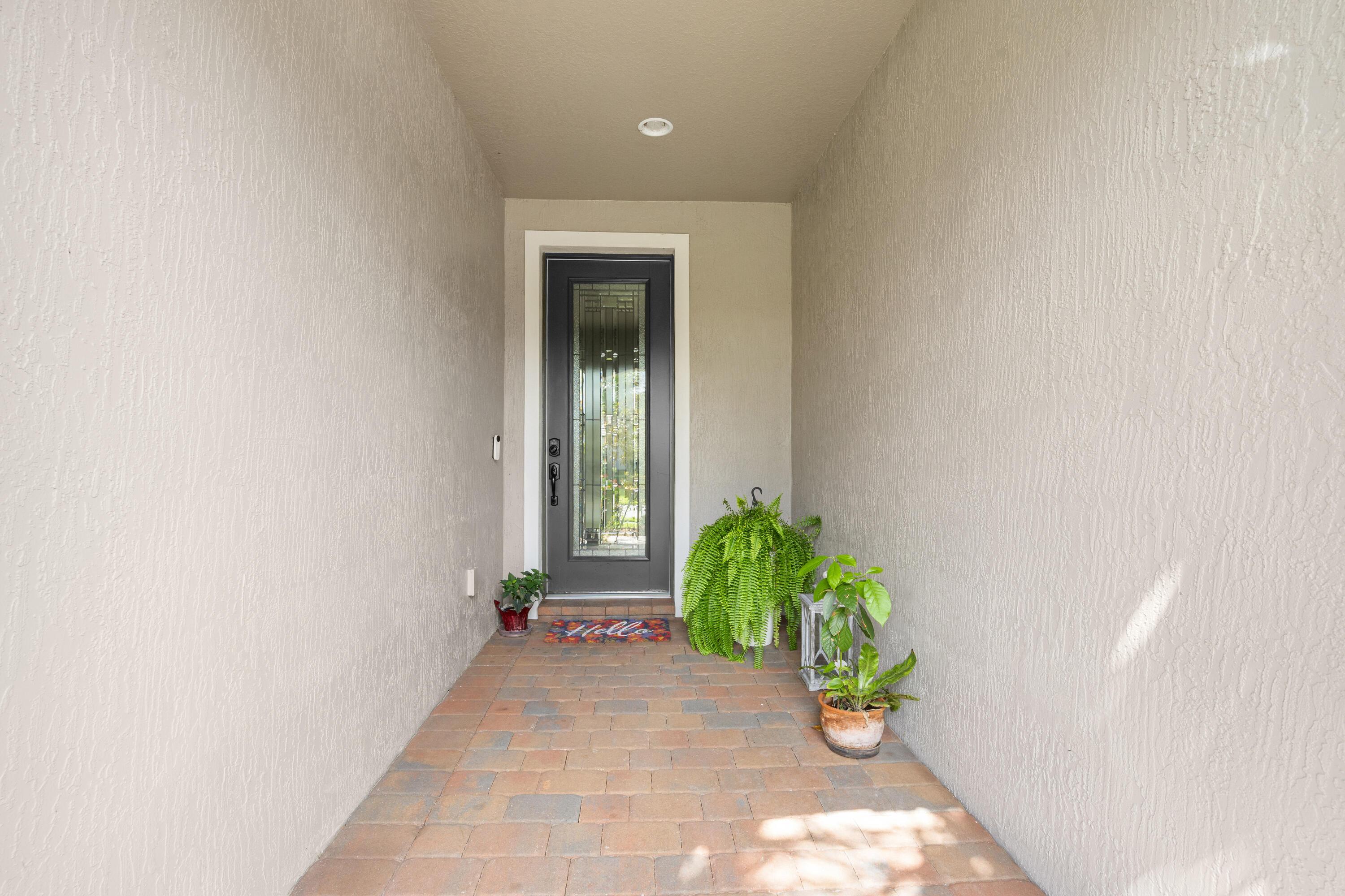 560 SE Monet Drive, Port St. Lucie, FL 34984, Port St. Lucie - Photo 4