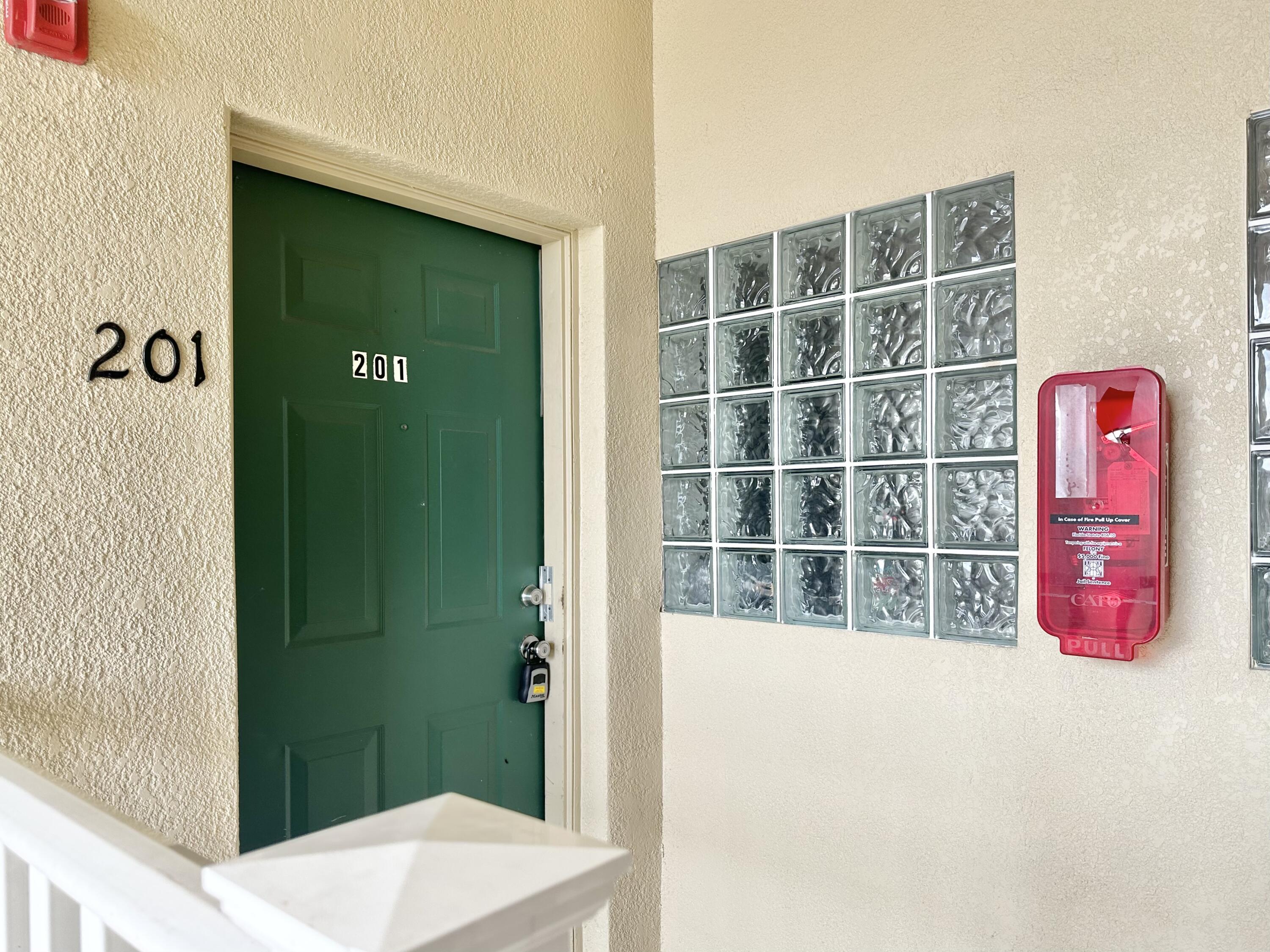 9604 Seadale Court 201, Riverview, FL 33578, Riverview - Photo 4
