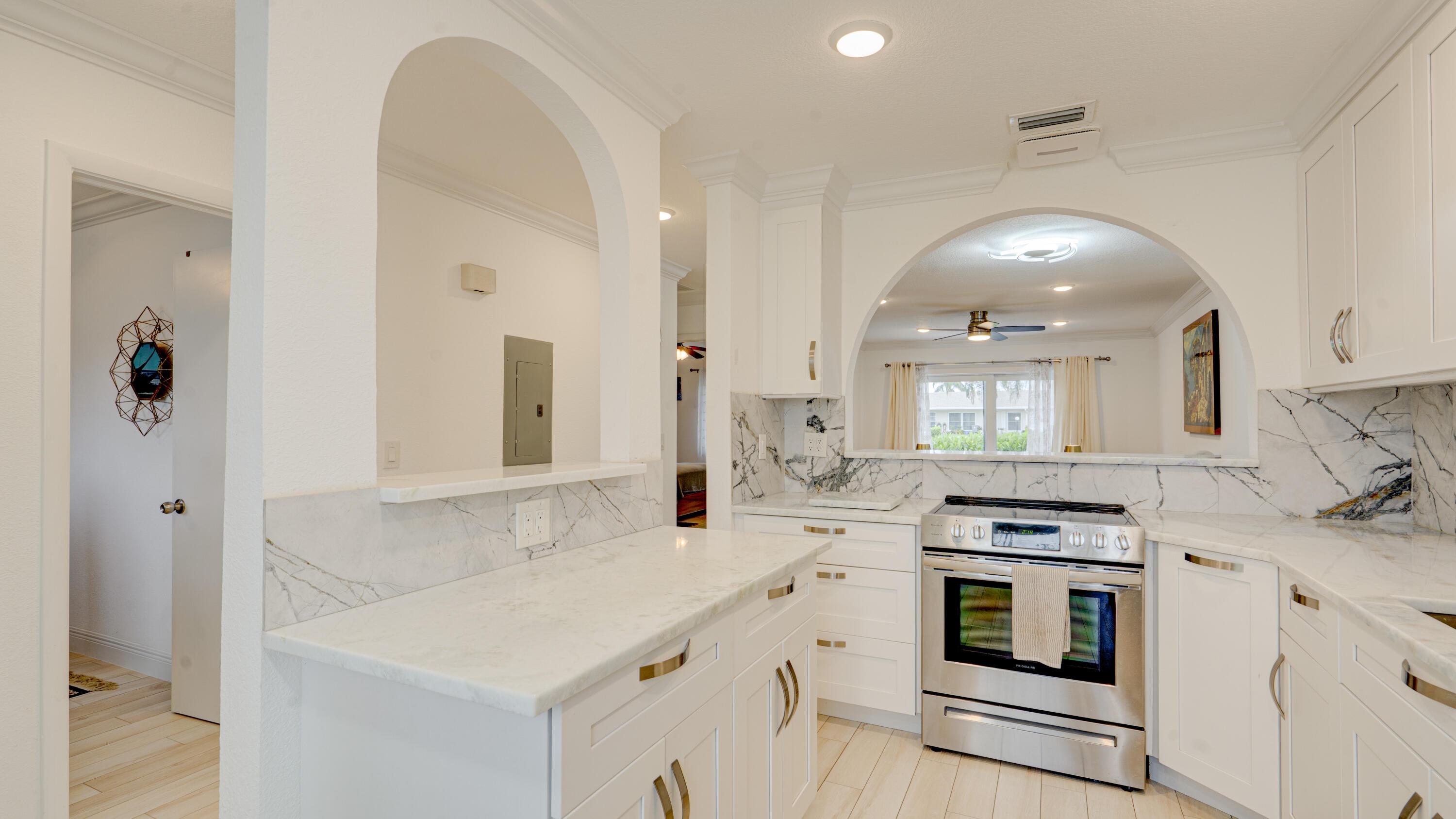 8638 Bella Vista Drive, Boca Raton, FL 33433, Boca Raton - Photo 5