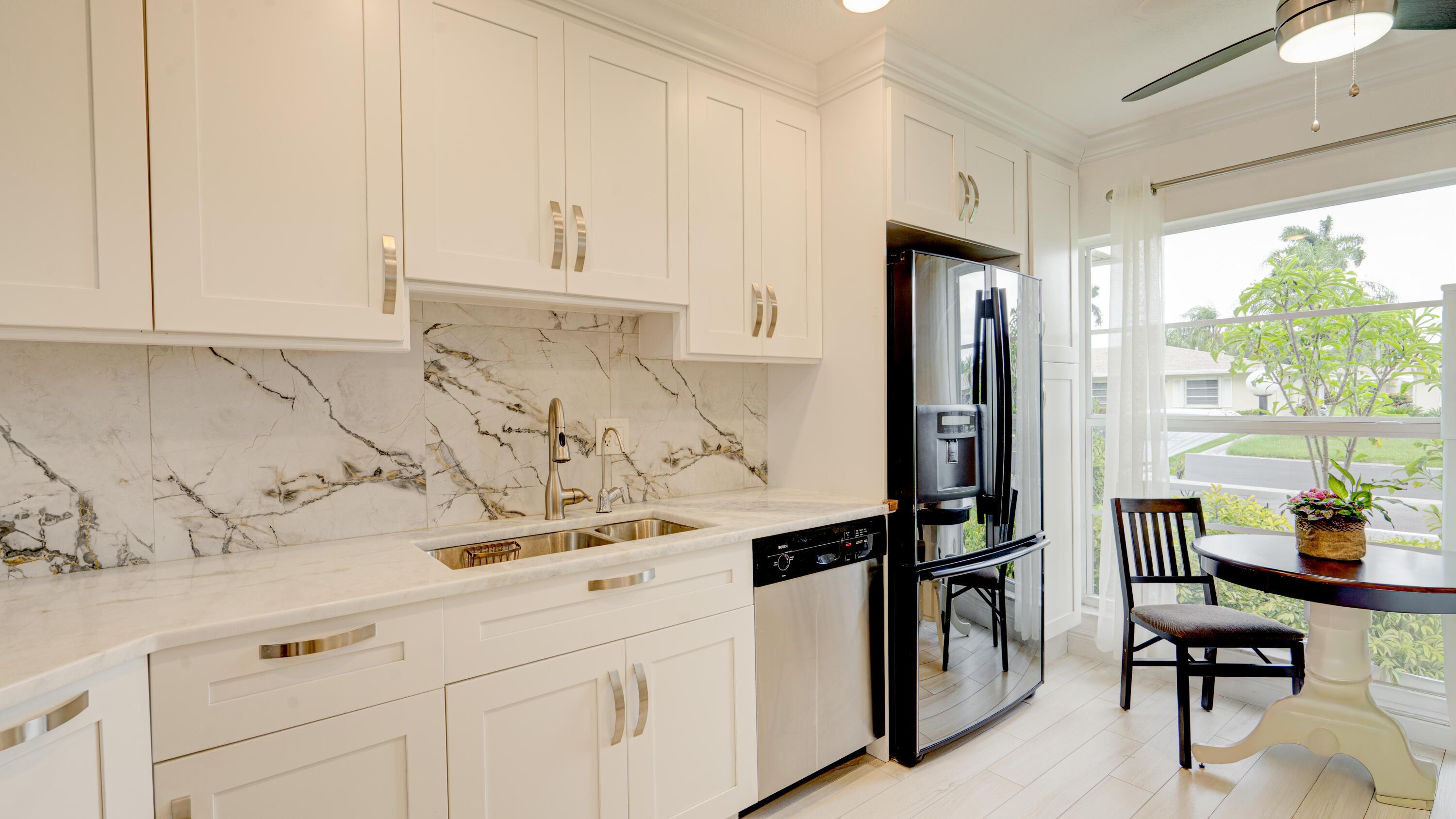 8638 Bella Vista Drive, Boca Raton, FL 33433, Boca Raton - Photo 4