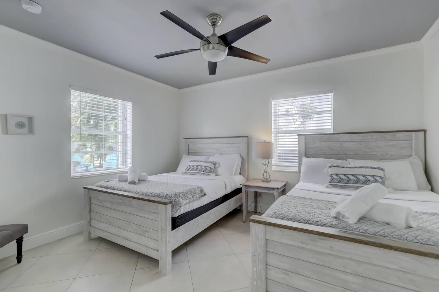 2740 NE 30th Place 1-2, Fort Lauderdale, FL 33306, Fort Lauderdale - Photo 3