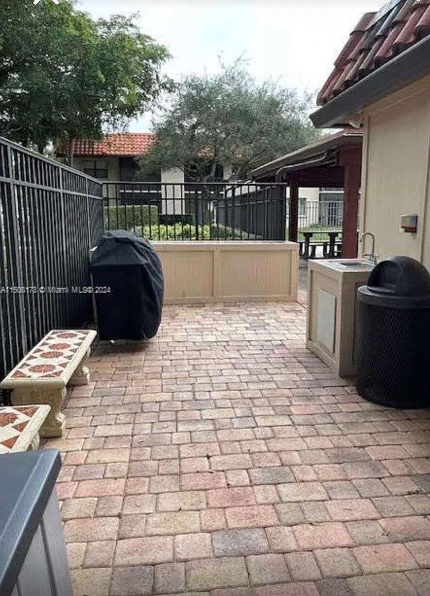 15813 W Waterside Circle 206, Sunrise, FL 33326, Sunrise - Photo 2