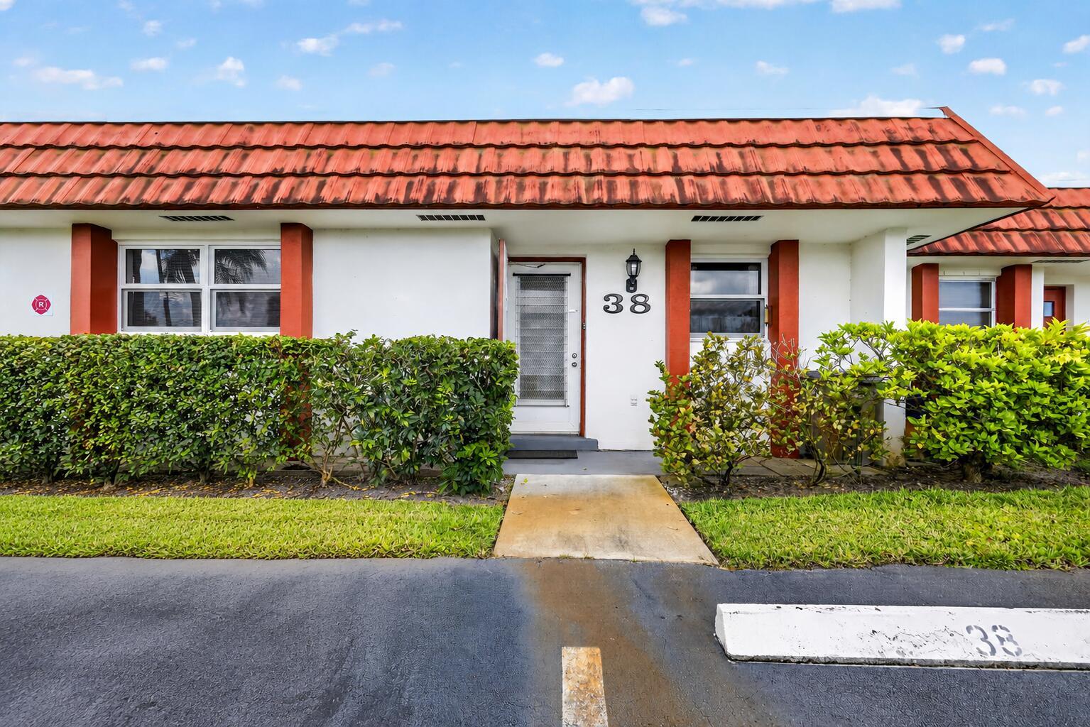 5800 W Fernley Dr Drive W 38, Greenacres, FL 33415, Greenacres