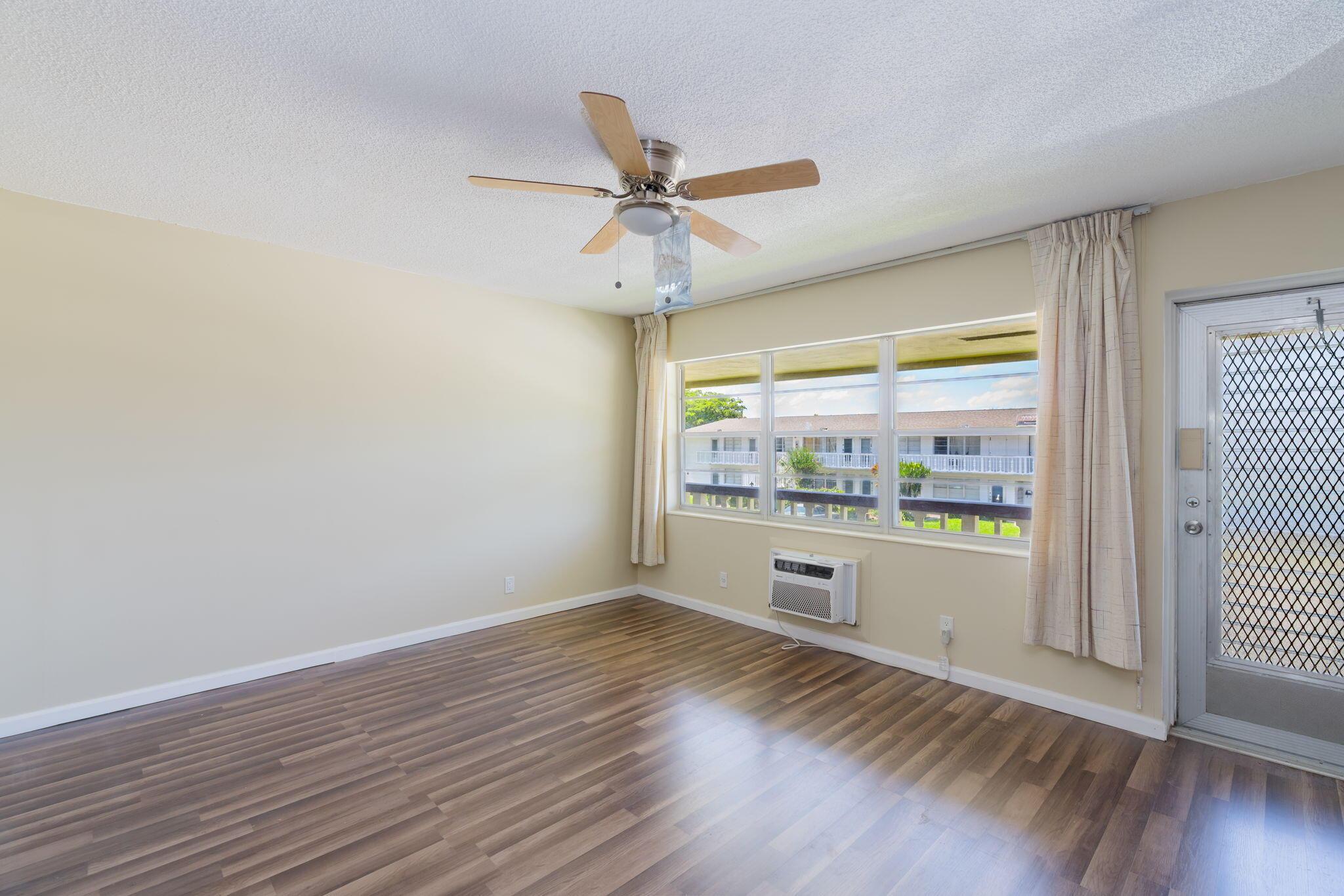 77 Kingswood, West Palm Beach, FL 33417, West Palm Beach - Photo 3