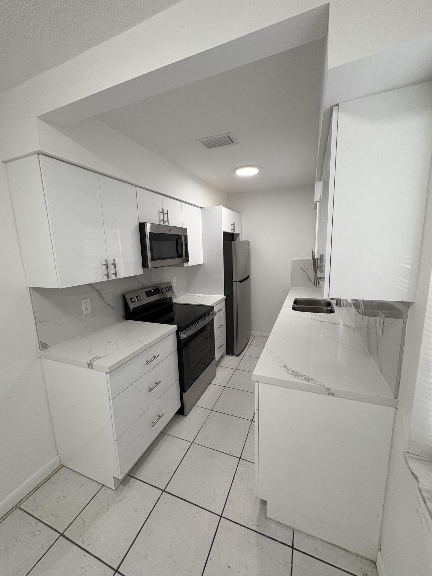 4031 NW 30th Terrace 1, Lauderdale Lakes, FL 33309, Lauderdale Lakes