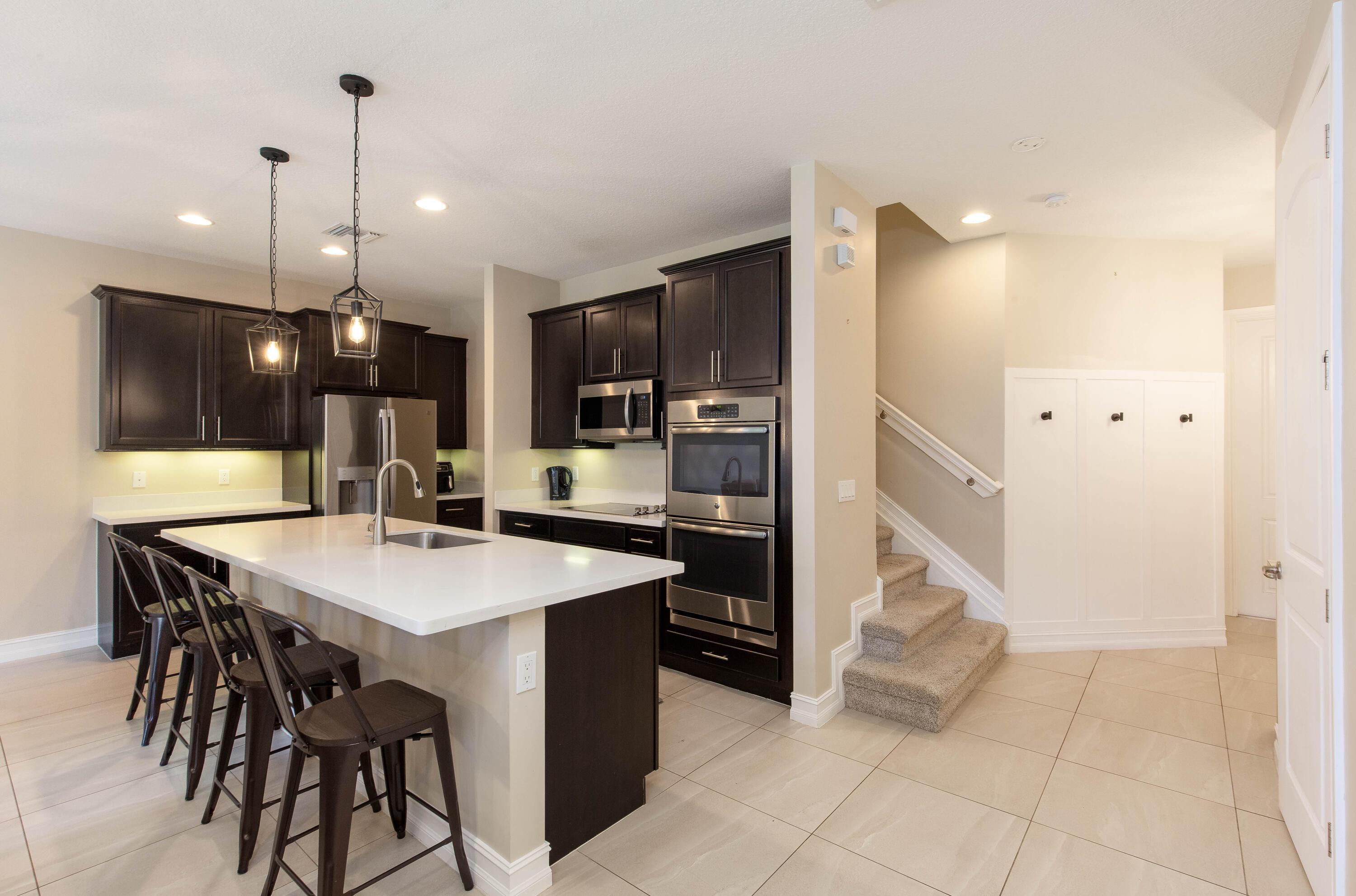 63 Dogwood Court, Royal Palm Beach, FL 33411, Royal Palm Beach - Photo 5