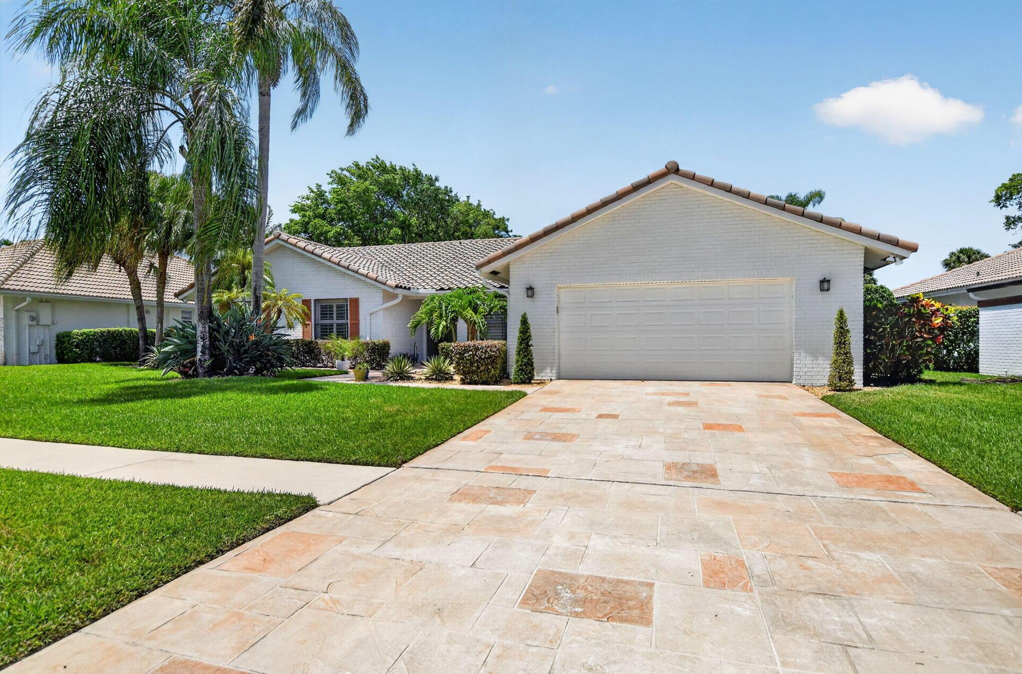 10221 Harbourtown Court, Boca Raton, FL 33498, Boca Raton - Photo 3