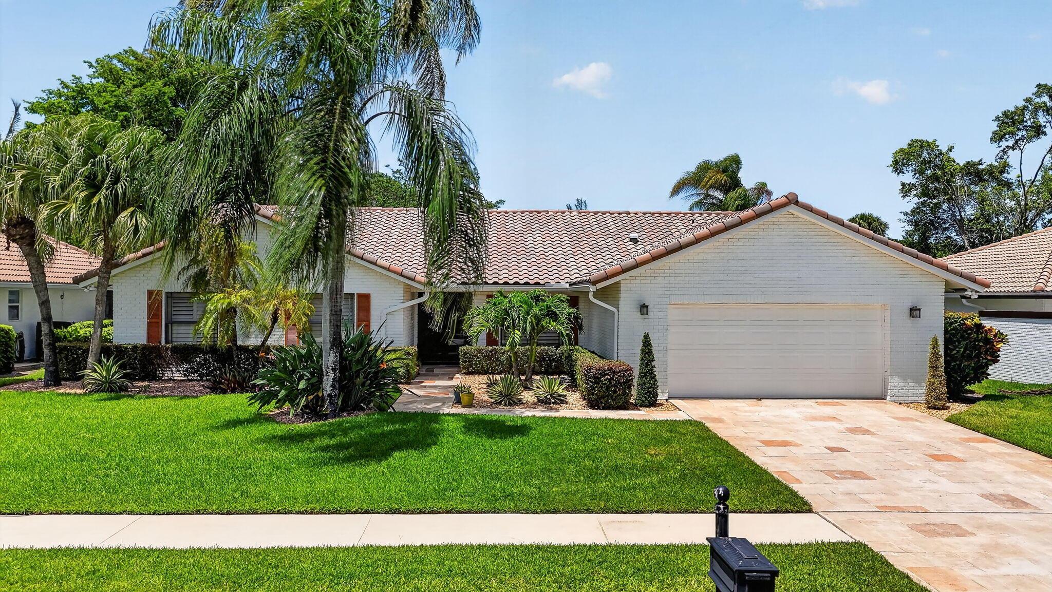 10221 Harbourtown Court, Boca Raton, FL 33498, Boca Raton - Photo 2