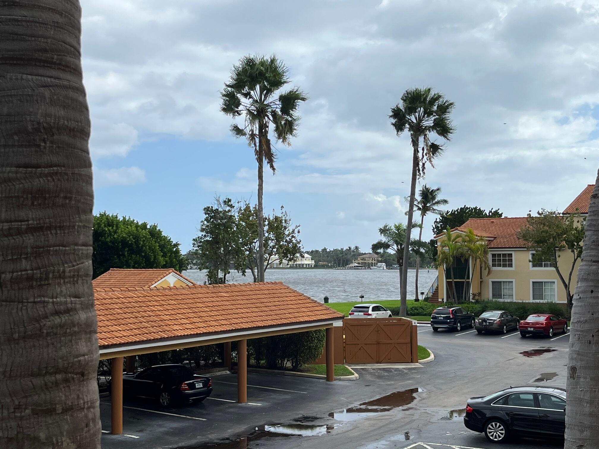 160 Yacht Club Way 209, Hypoluxo, FL 33462, Hypoluxo - Photo 2