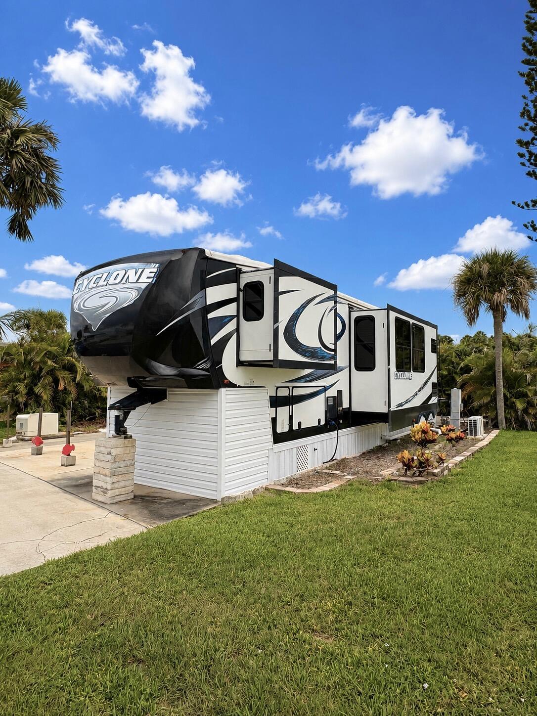 14130 SE 126th Boulevard, Okeechobee, FL 34974, Okeechobee - Photo 2
