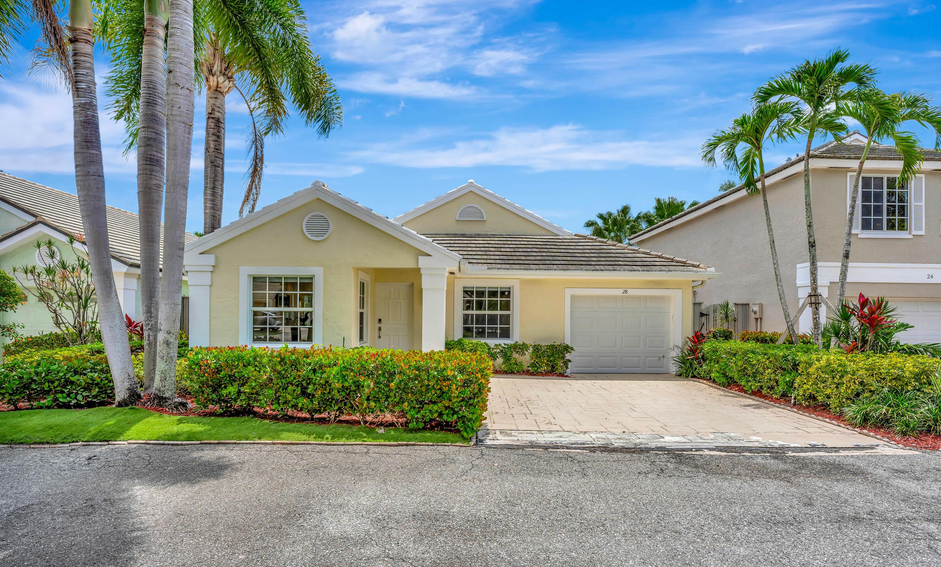 28 Admirals Court, Palm Beach Gardens, FL 33418, Palm Beach Gardens