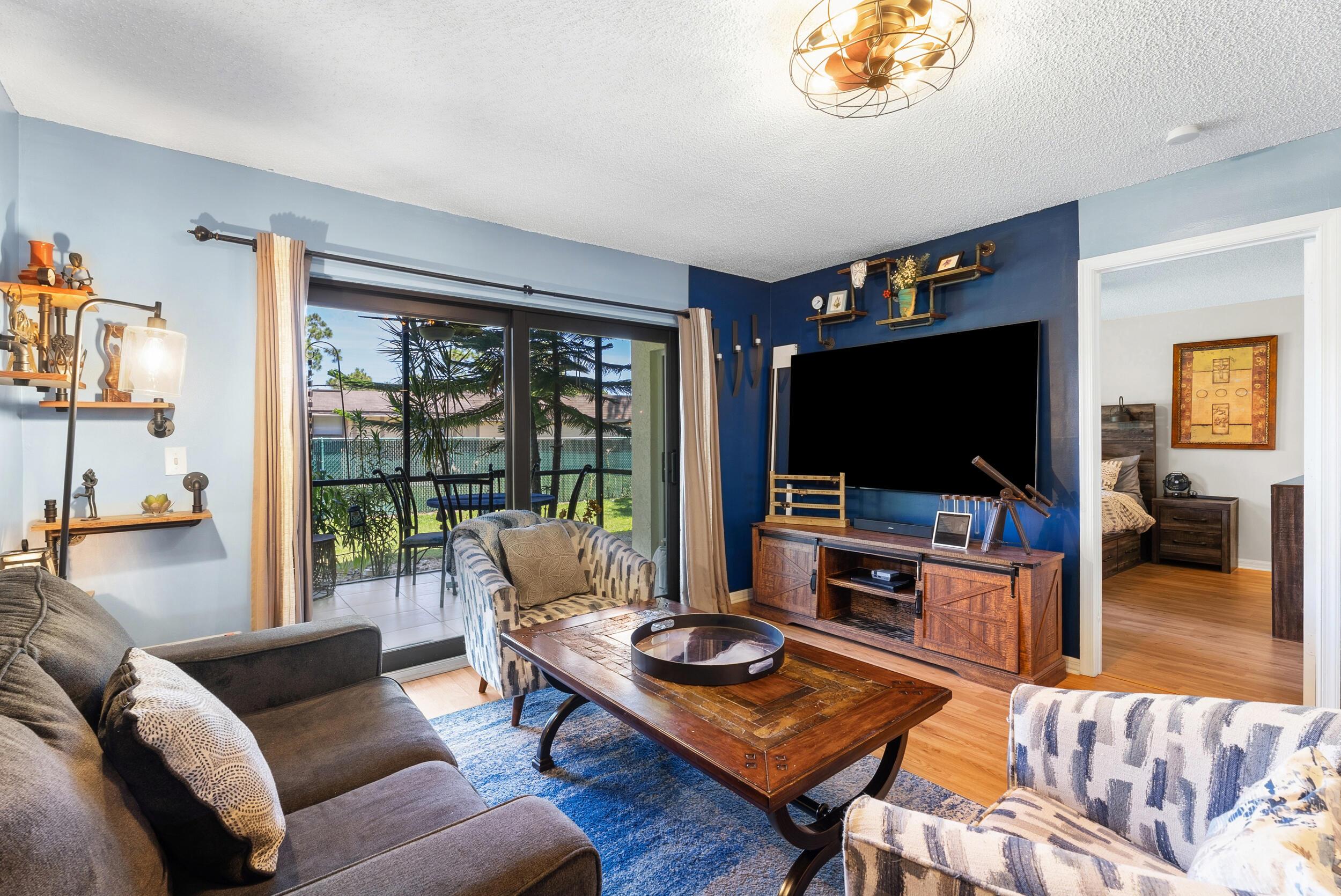 1201 SE Parkview Place G4, Stuart, FL 34994, Stuart - Photo 5