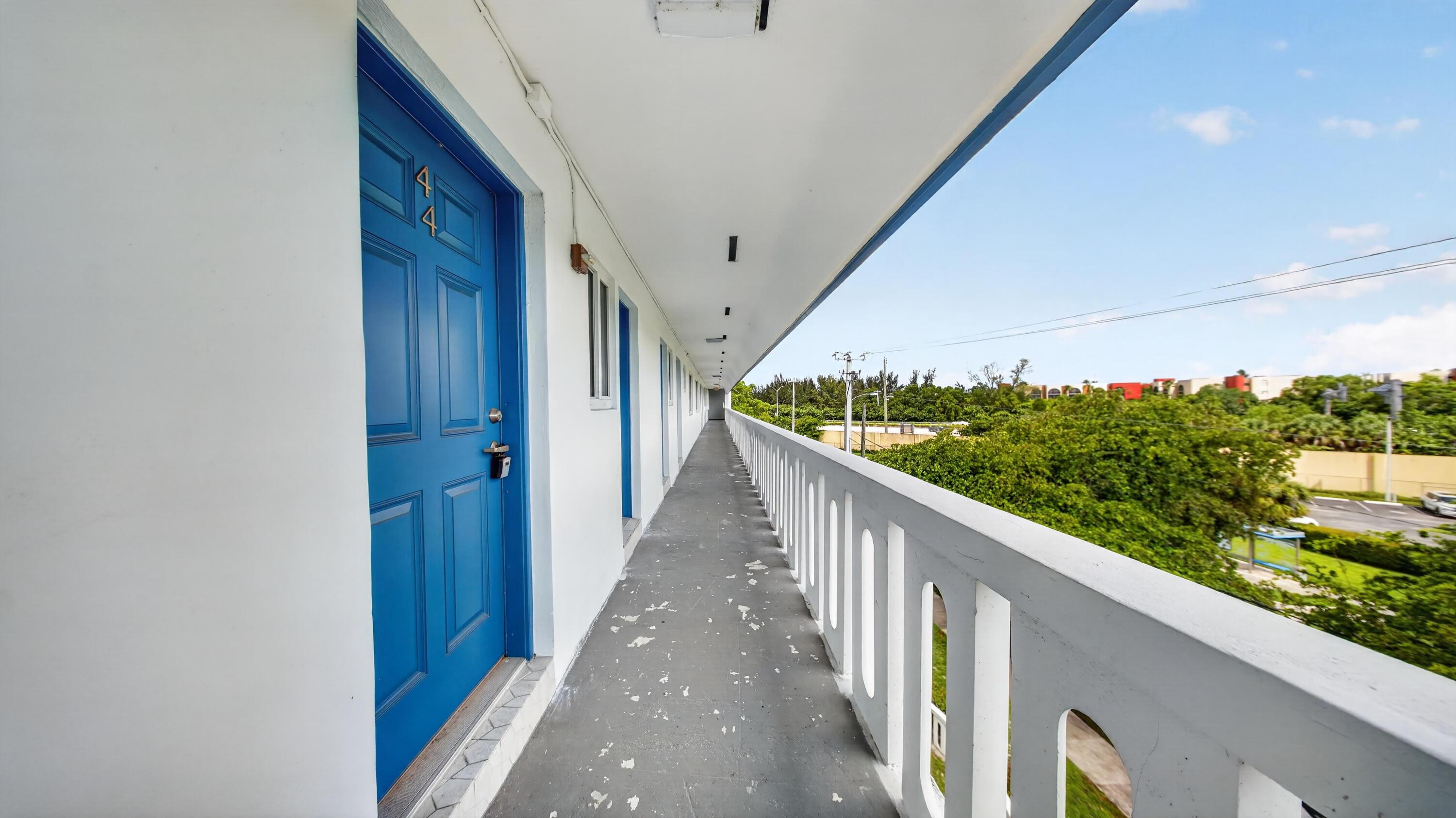 1100 NE 191st Street 44, Miami, FL 33179, Miami - Photo 5