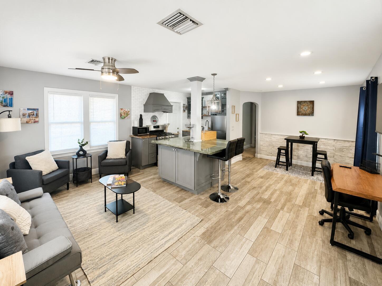 322 S L Street, Lake Worth Beach, FL 33460, Lake Worth Beach - Photo 2