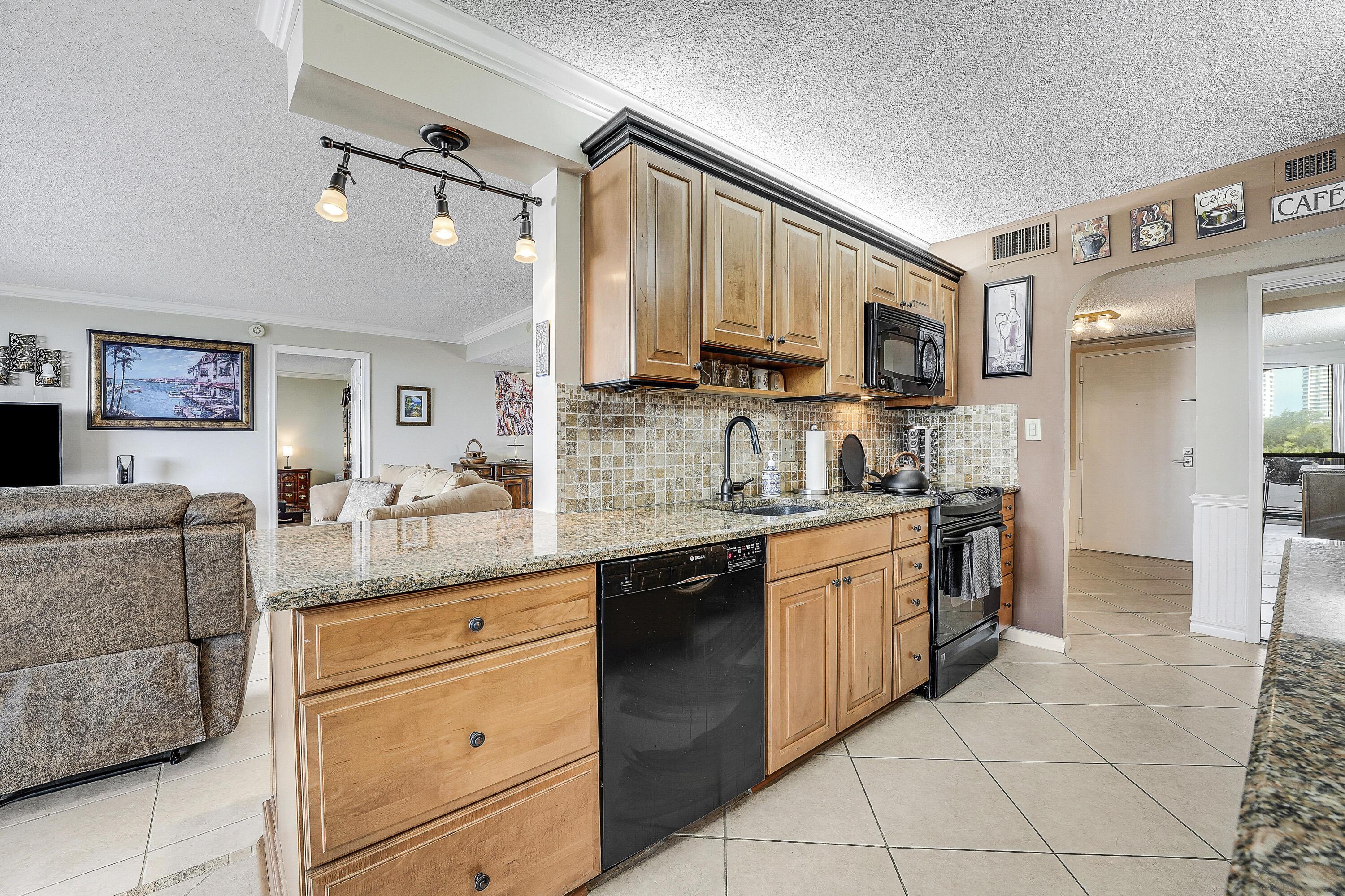 4200 N Ocean Drive 2-306, Riviera Beach, FL 33404, Riviera Beach - Photo 5