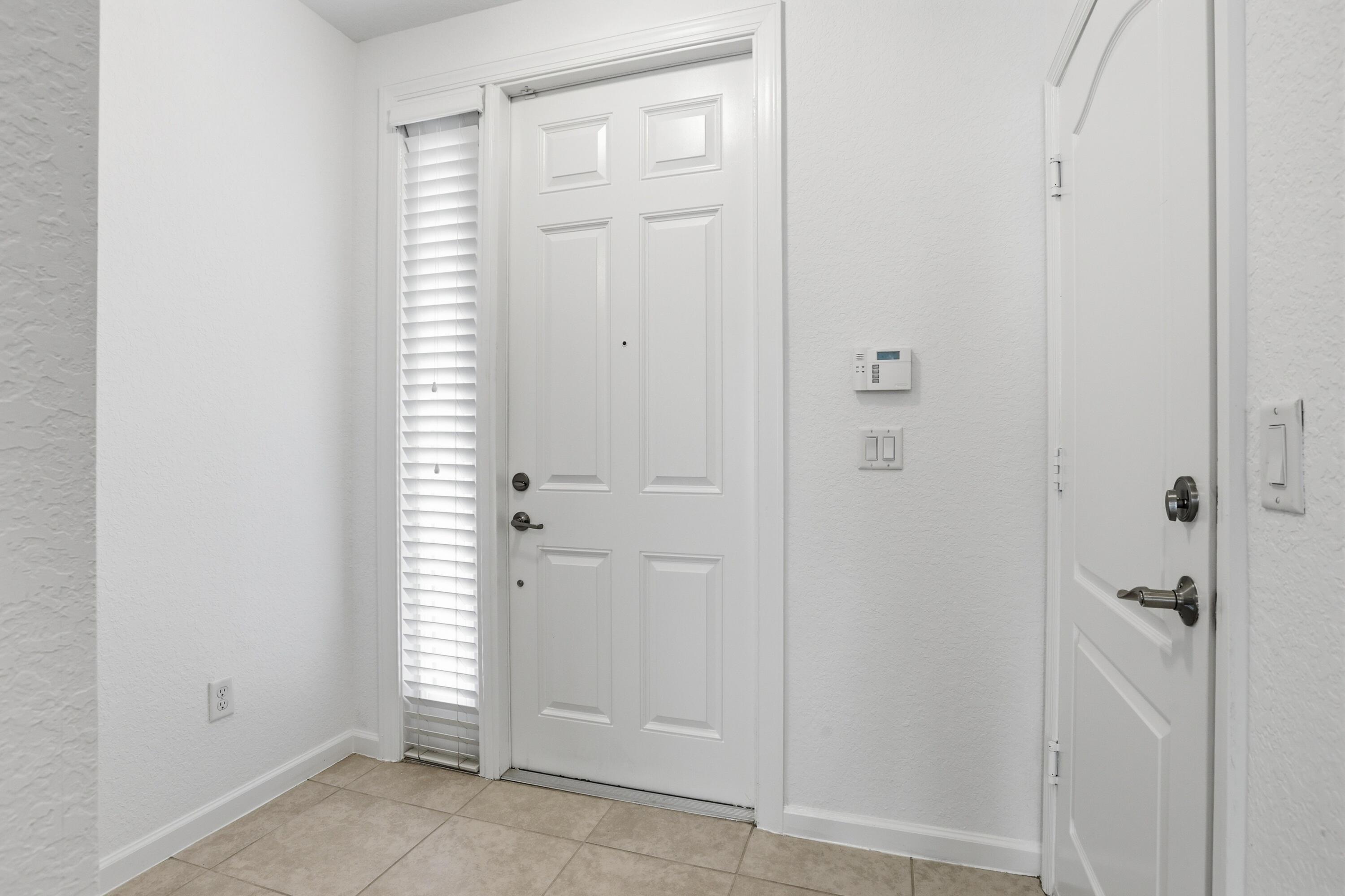 5780 Monterra Club Drive, Lake Worth, FL 33463, Lake Worth - Photo 5