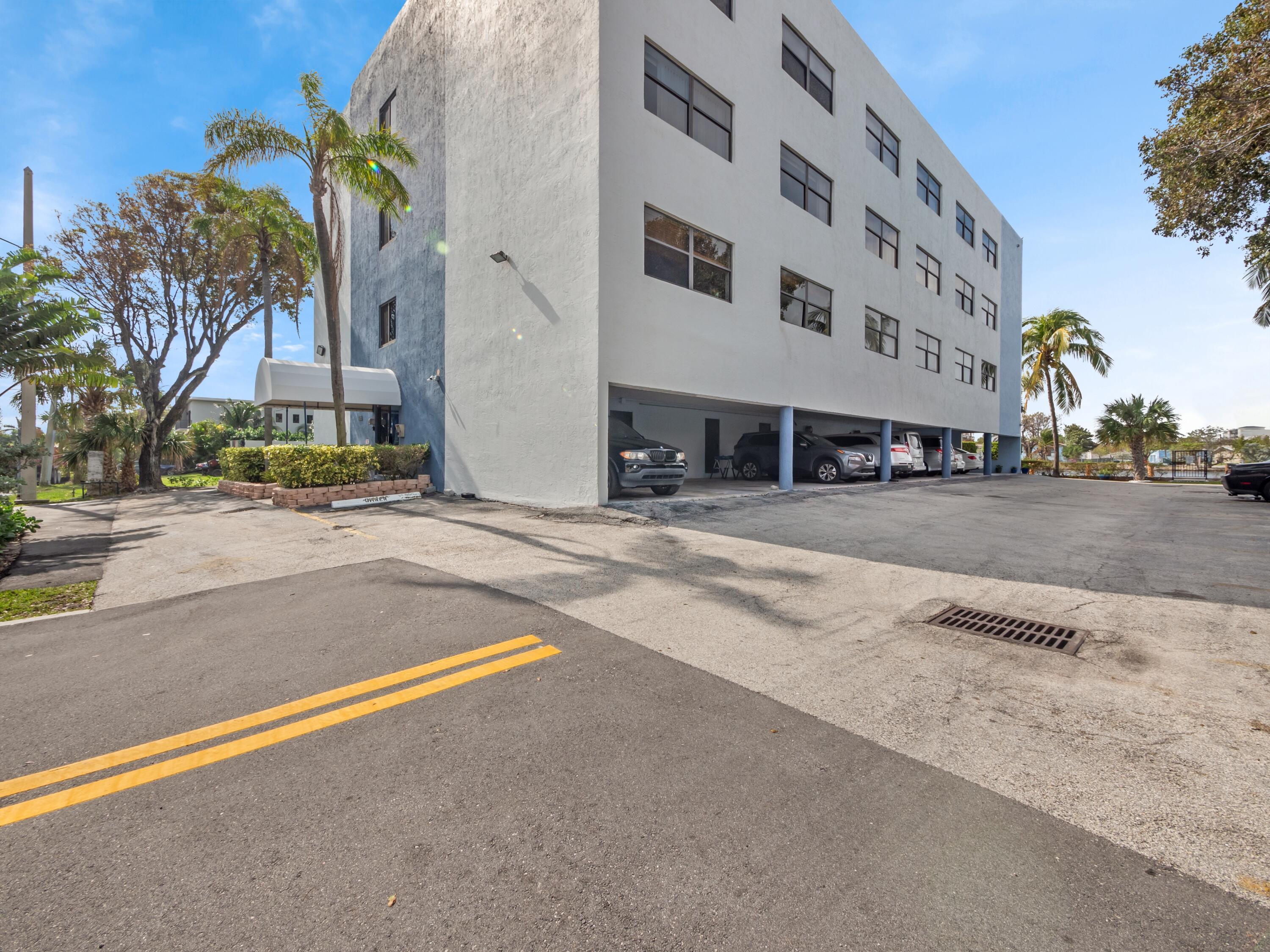 105 S Riverside Drive 402, Pompano Beach, FL 33062, Pompano Beach - Photo 4