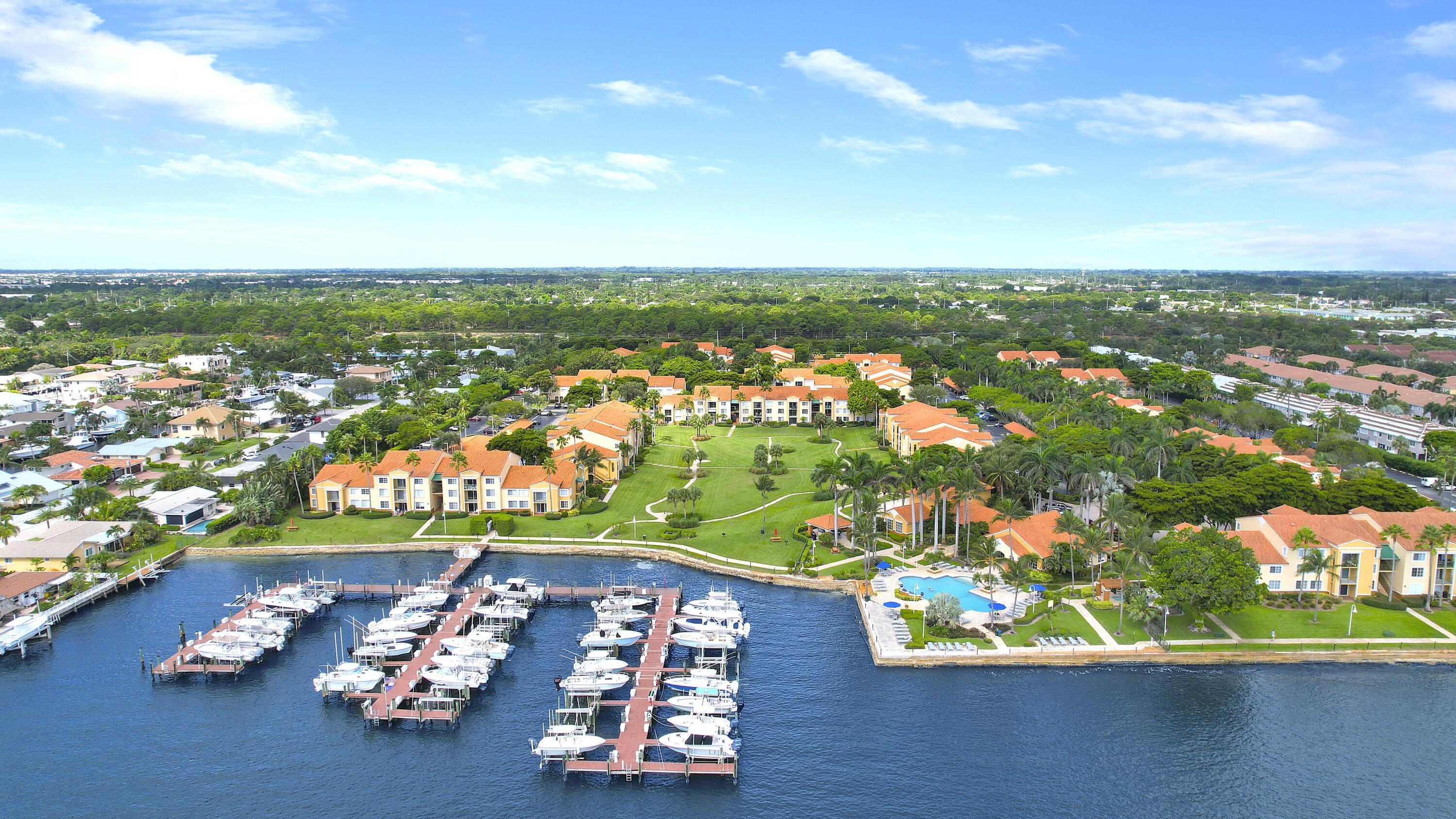 127 Yacht Club Way 101, Hypoluxo, FL 33462, Hypoluxo