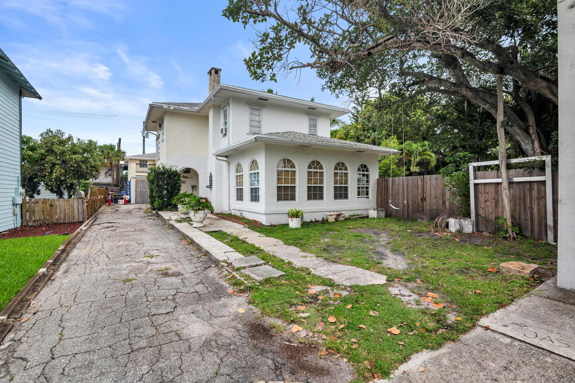 821 Omar Road, West Palm Beach, FL 33405, West Palm Beach