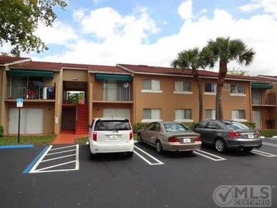7872 Sonoma Springs Circle 102, Lake Worth, FL 33463, Lake Worth - Photo 2