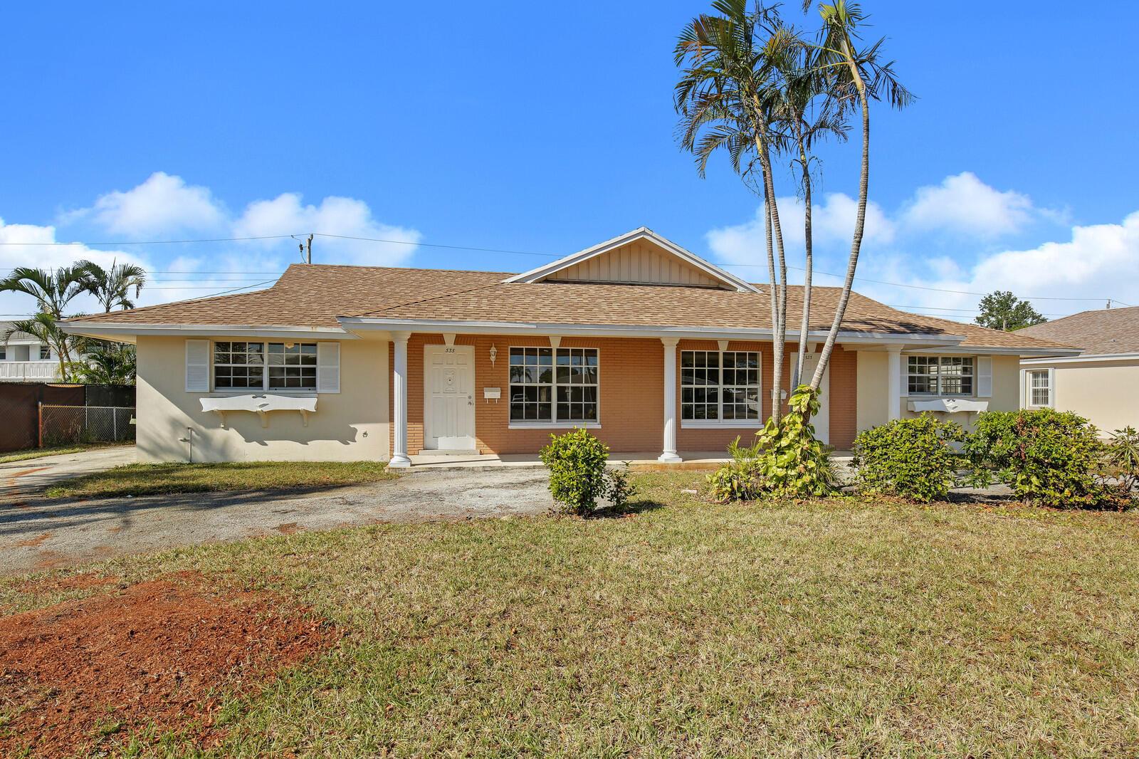 533 W Jasmine Drive B, Lake Park, FL 33403, Lake Park
