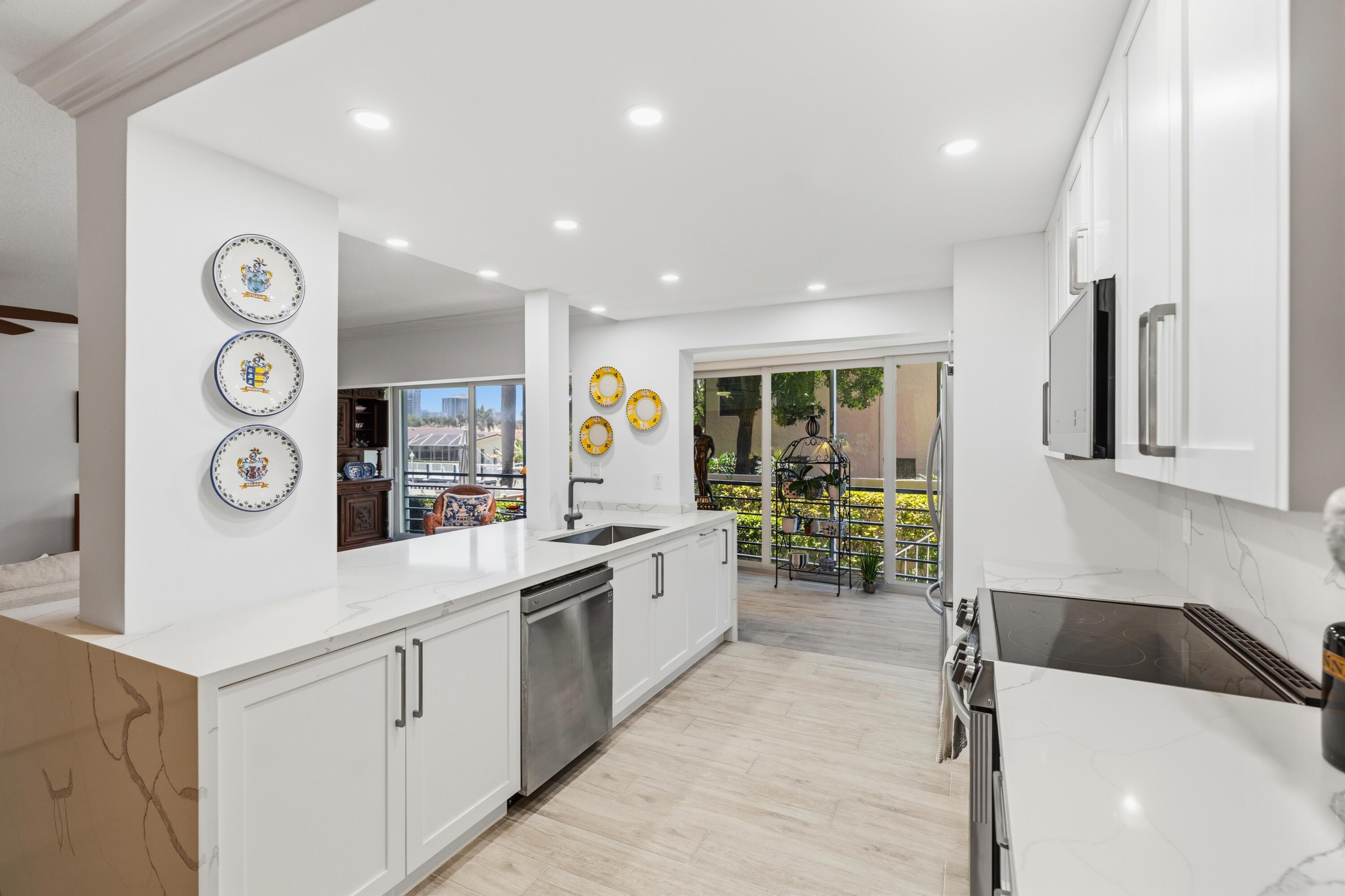 3050 NE 47th Court 107, Fort Lauderdale, FL 33308, Fort Lauderdale - Photo 2