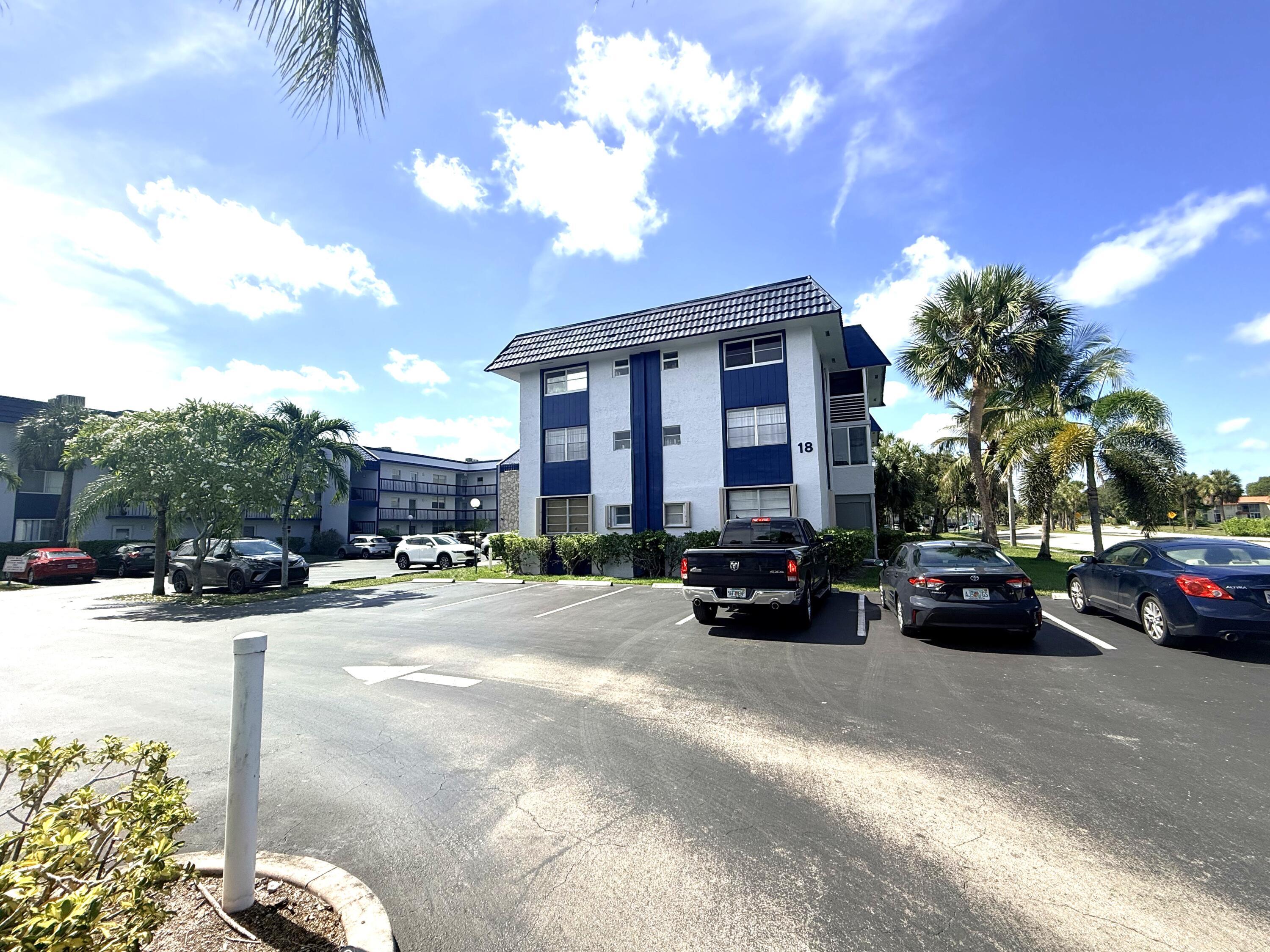 3050 Holiday Springs Boulevard 111, Margate, FL 33063, Margate - Photo 4