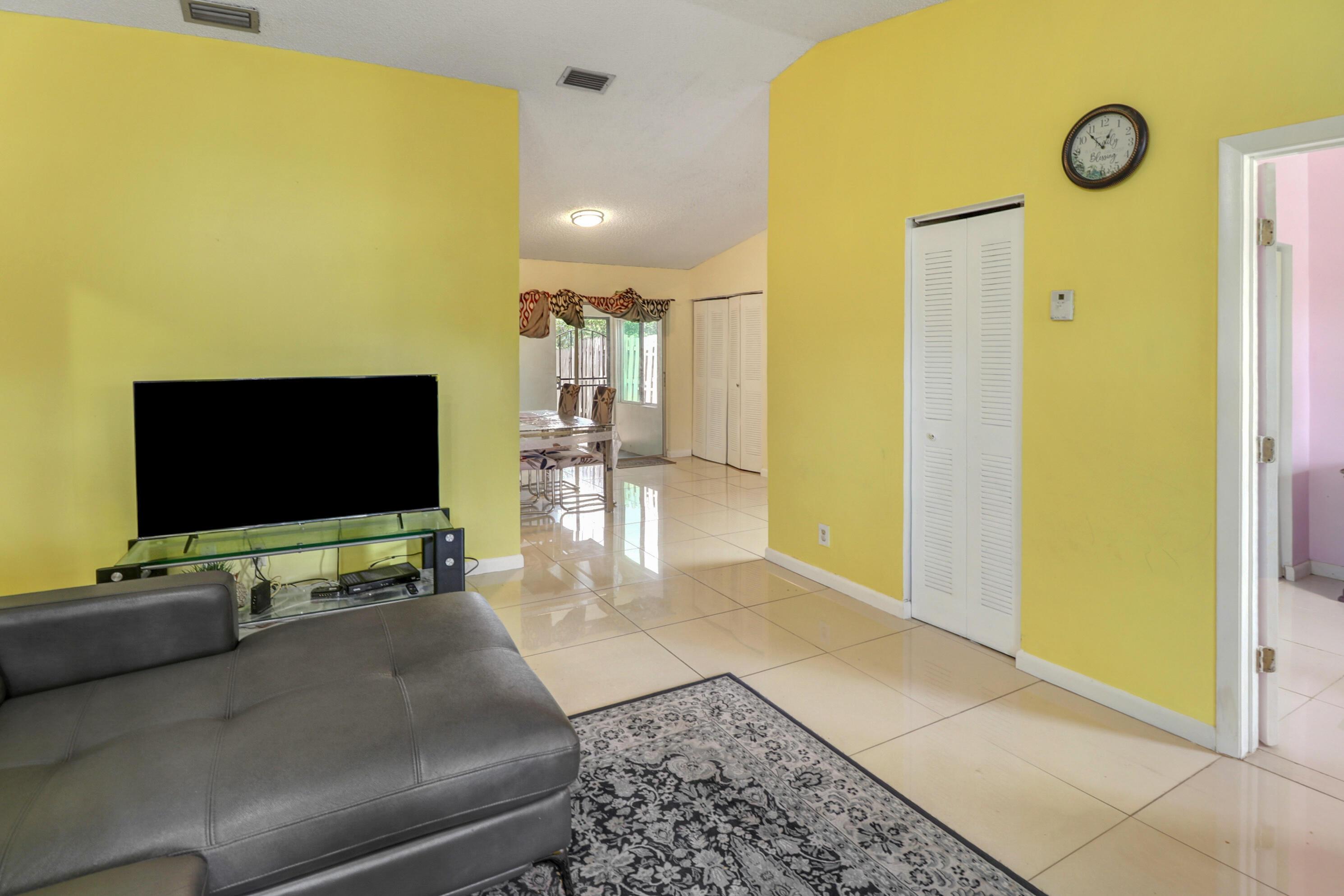 23 Chelsea Lane, Boynton Beach, FL 33426, Boynton Beach - Photo 5