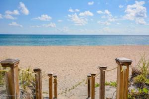 2780 S Ocean Boulevard 312, Palm Beach, FL 33480, Palm Beach