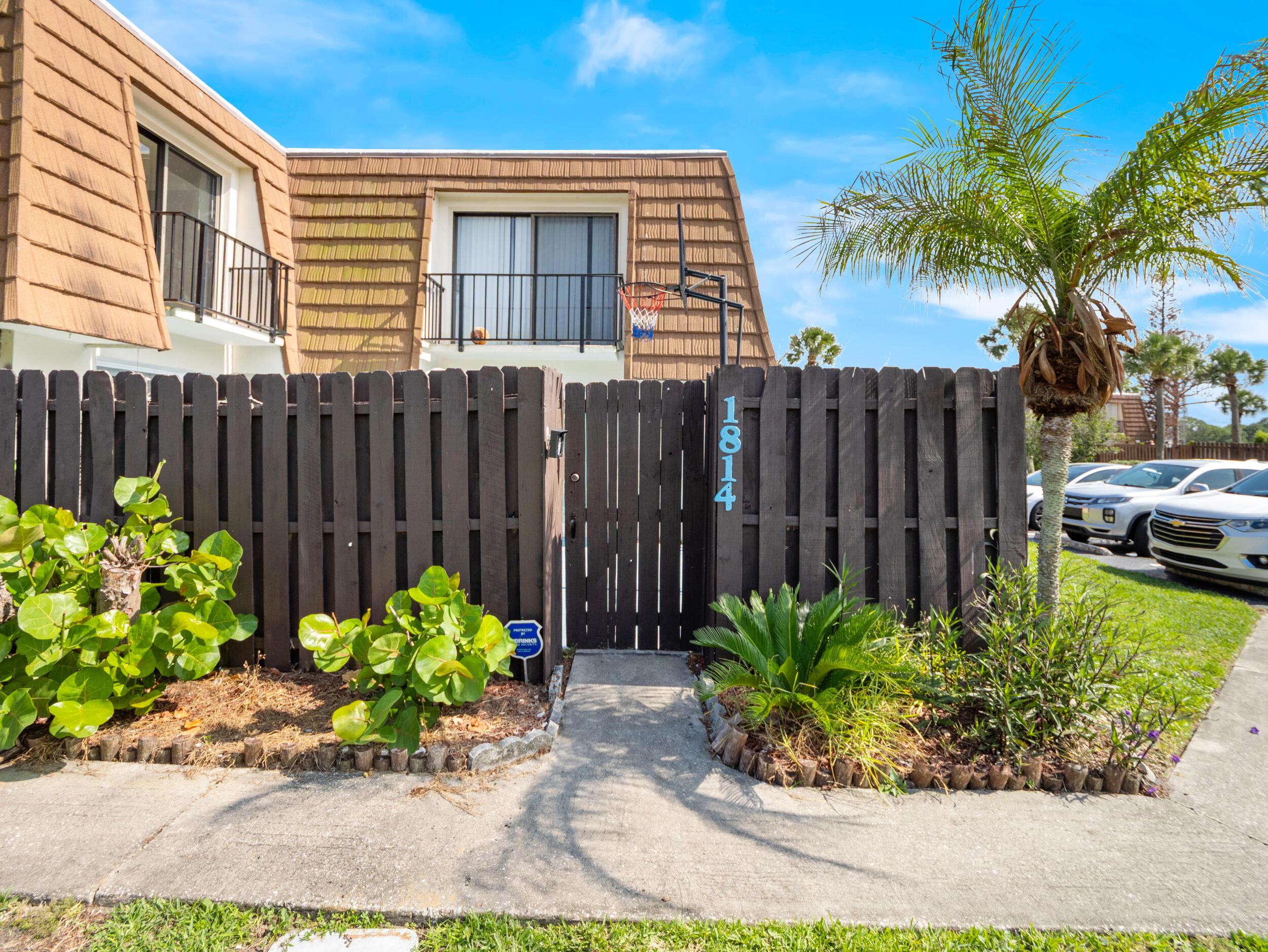 1814 Kaileen Circle NE, Palm Bay, FL 32905, Palm Bay - Photo 4