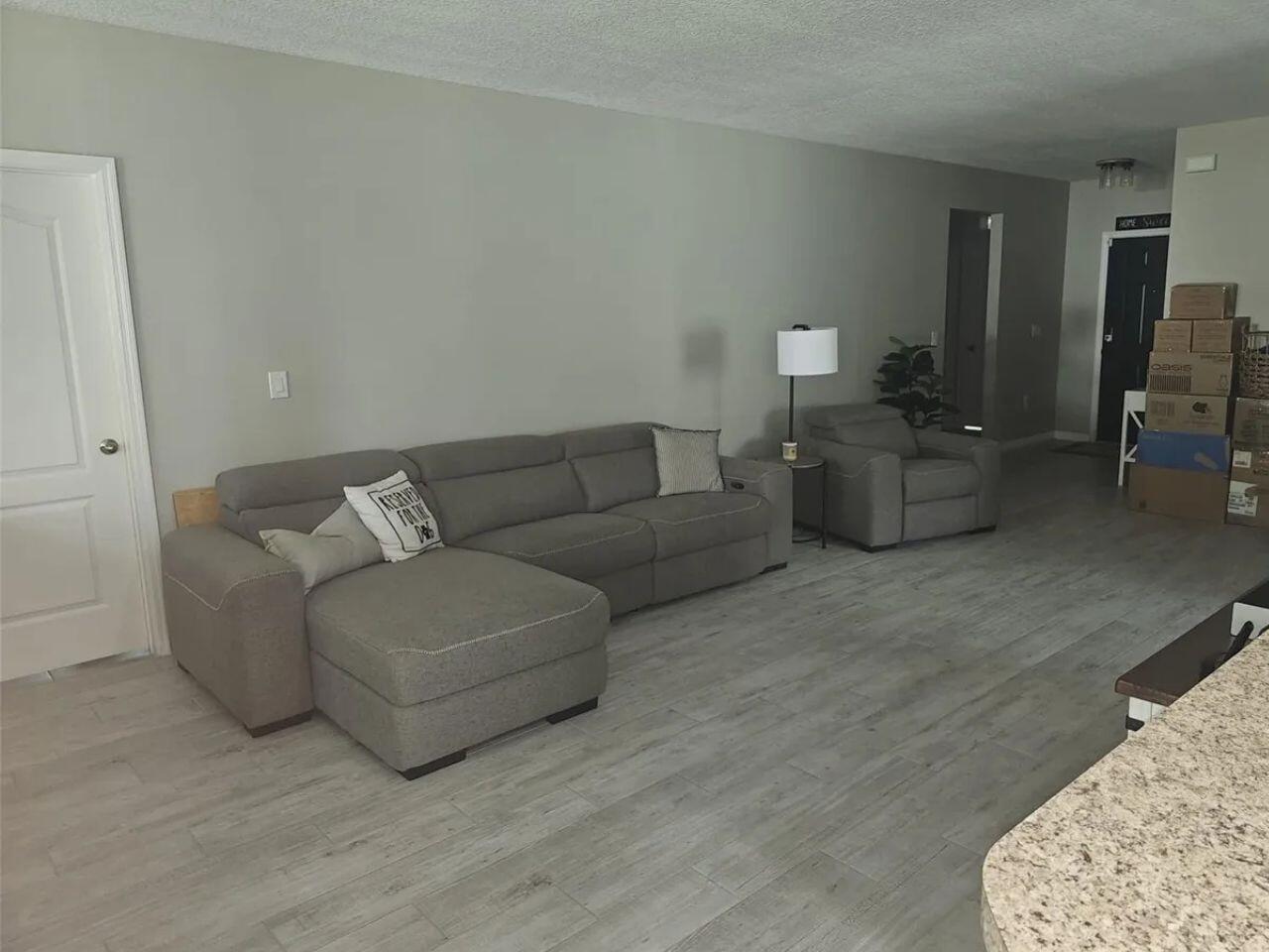 1357 Sequoia Road NW, Palm Bay, FL 32907, Palm Bay - Photo 4