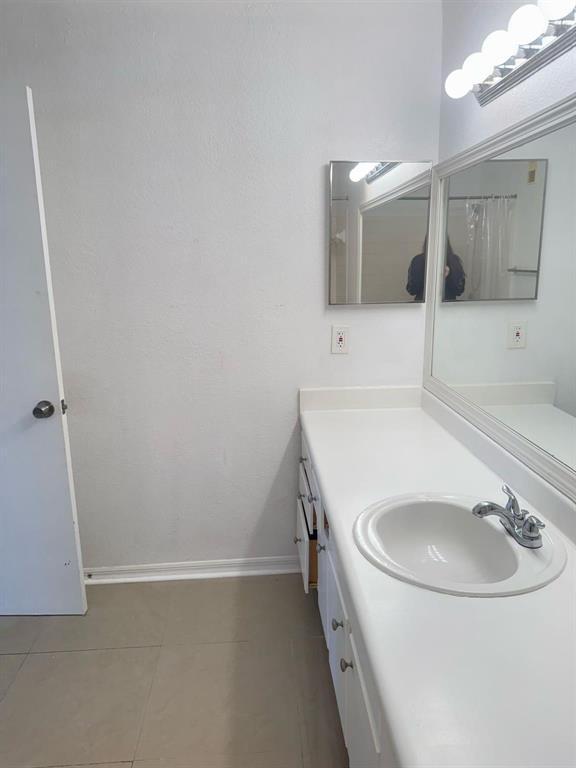 3350 N Pinewalk Dr 1426, Margate, FL 33063, Margate - Photo 3