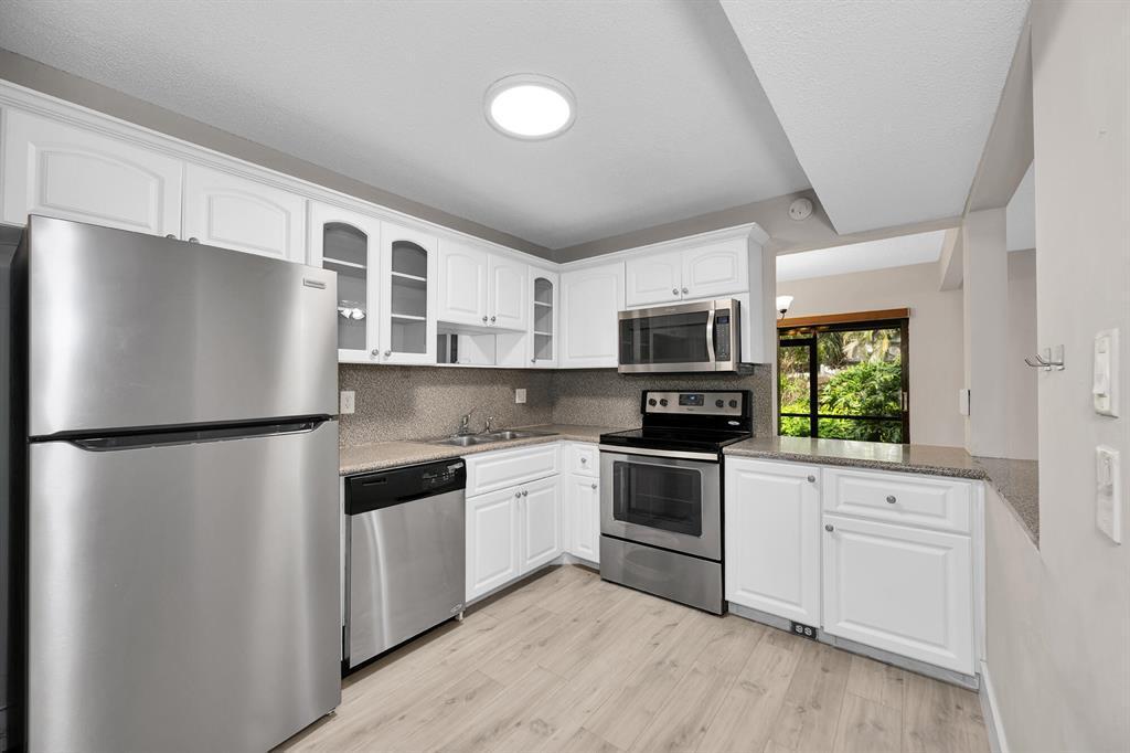 1169 NW 13th Street 1, Boca Raton, FL 33486, Boca Raton - Photo 5