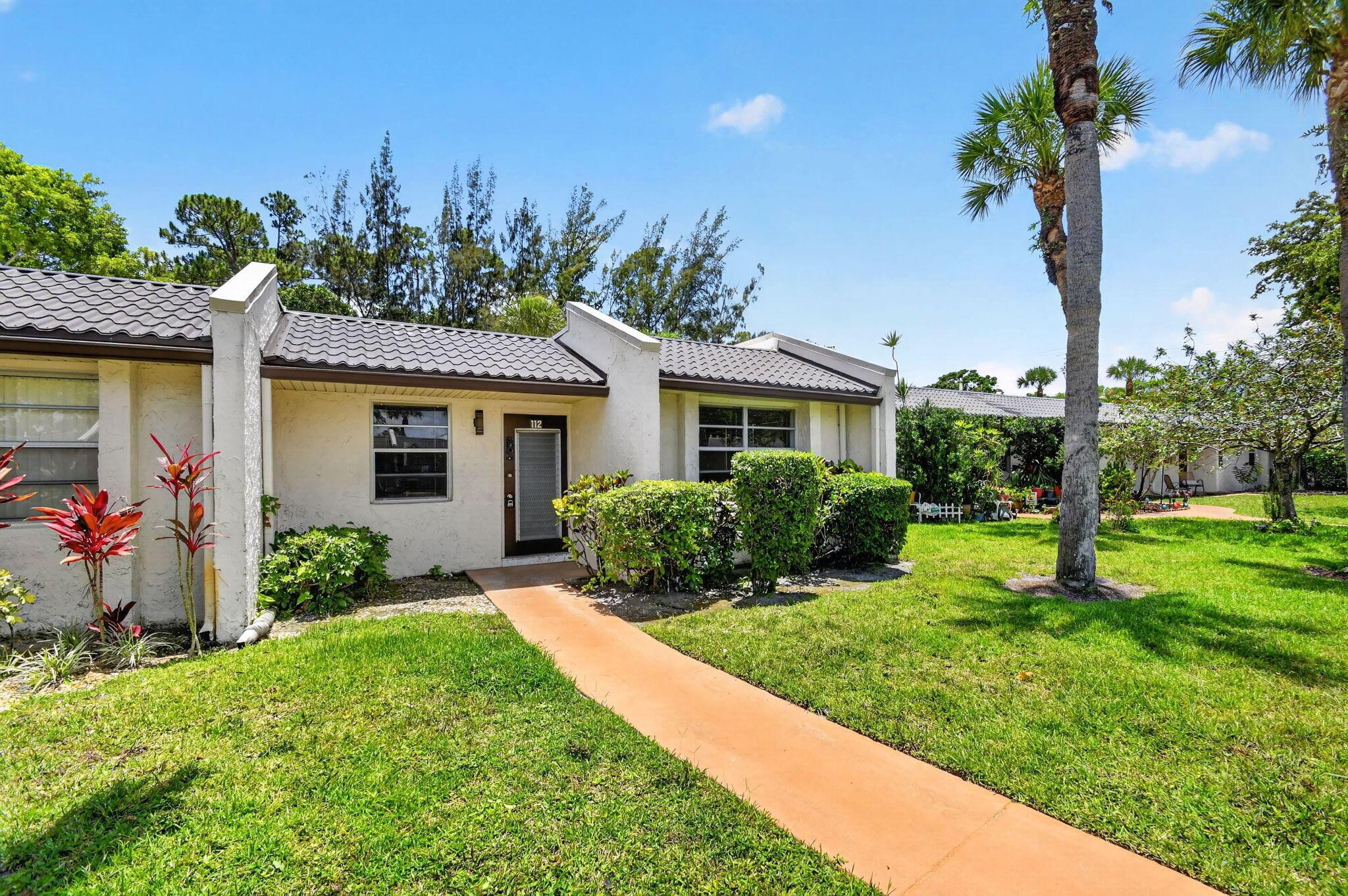 112 Lake Olive Drive, Royal Palm Beach, FL 33411, Royal Palm Beach - Photo 3