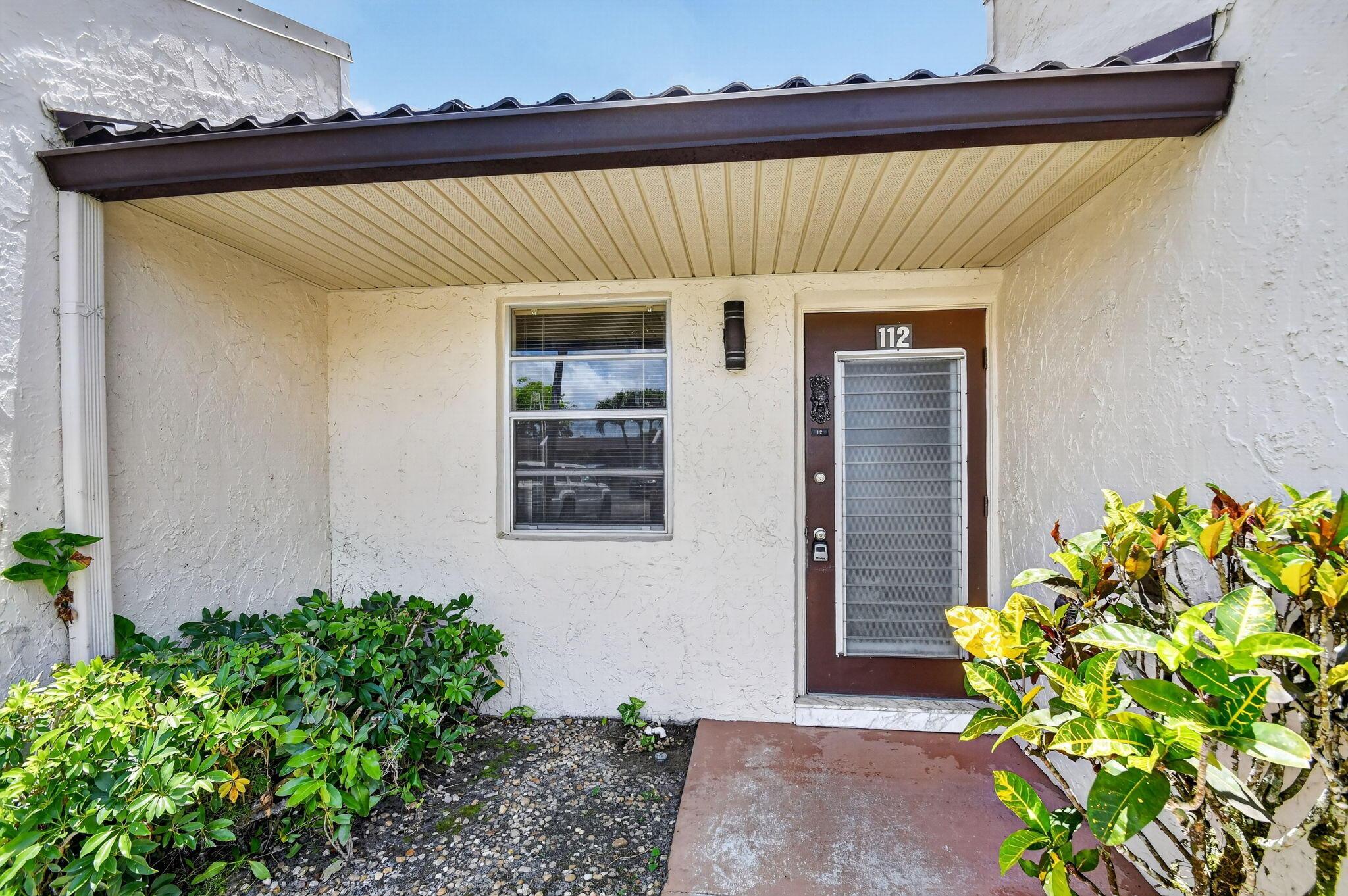 112 Lake Olive Drive, Royal Palm Beach, FL 33411, Royal Palm Beach - Photo 4