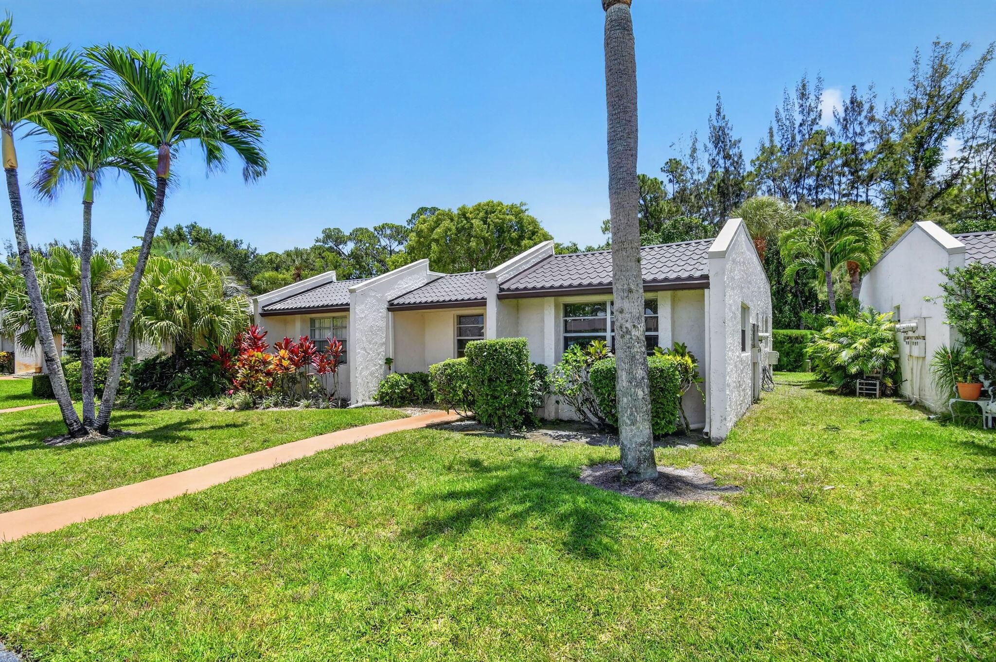 112 Lake Olive Drive, Royal Palm Beach, FL 33411, Royal Palm Beach - Photo 5