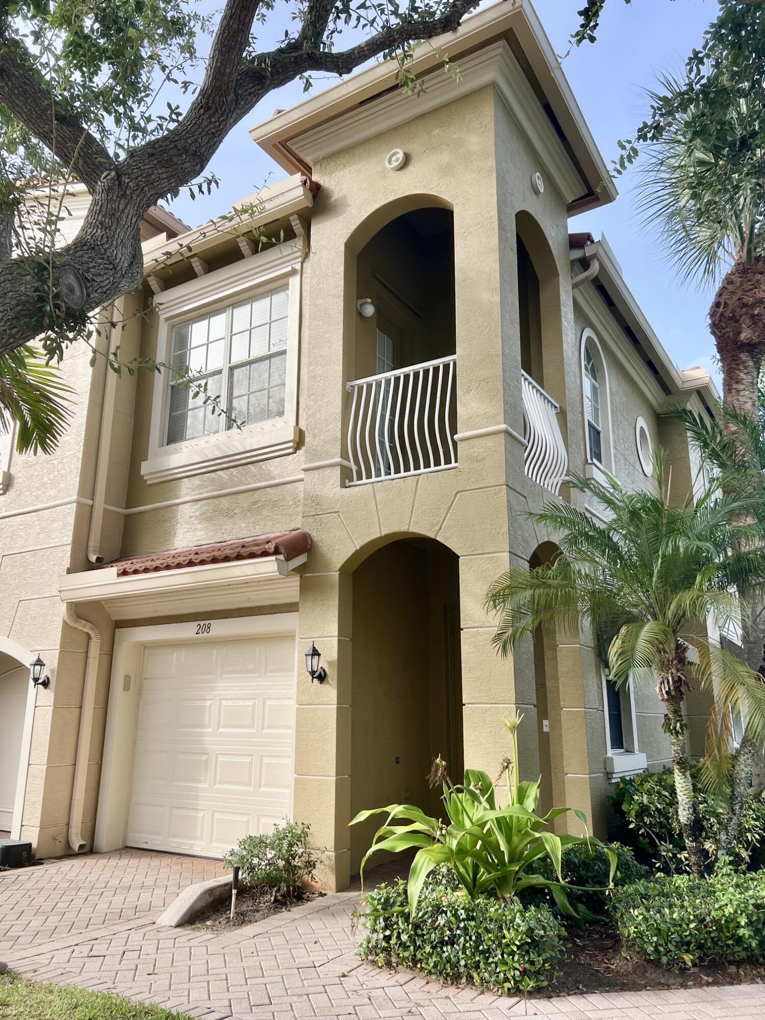 4930 Bonsai Circle 208, Palm Beach Gardens, FL 33418, Palm Beach Gardens - Photo 4