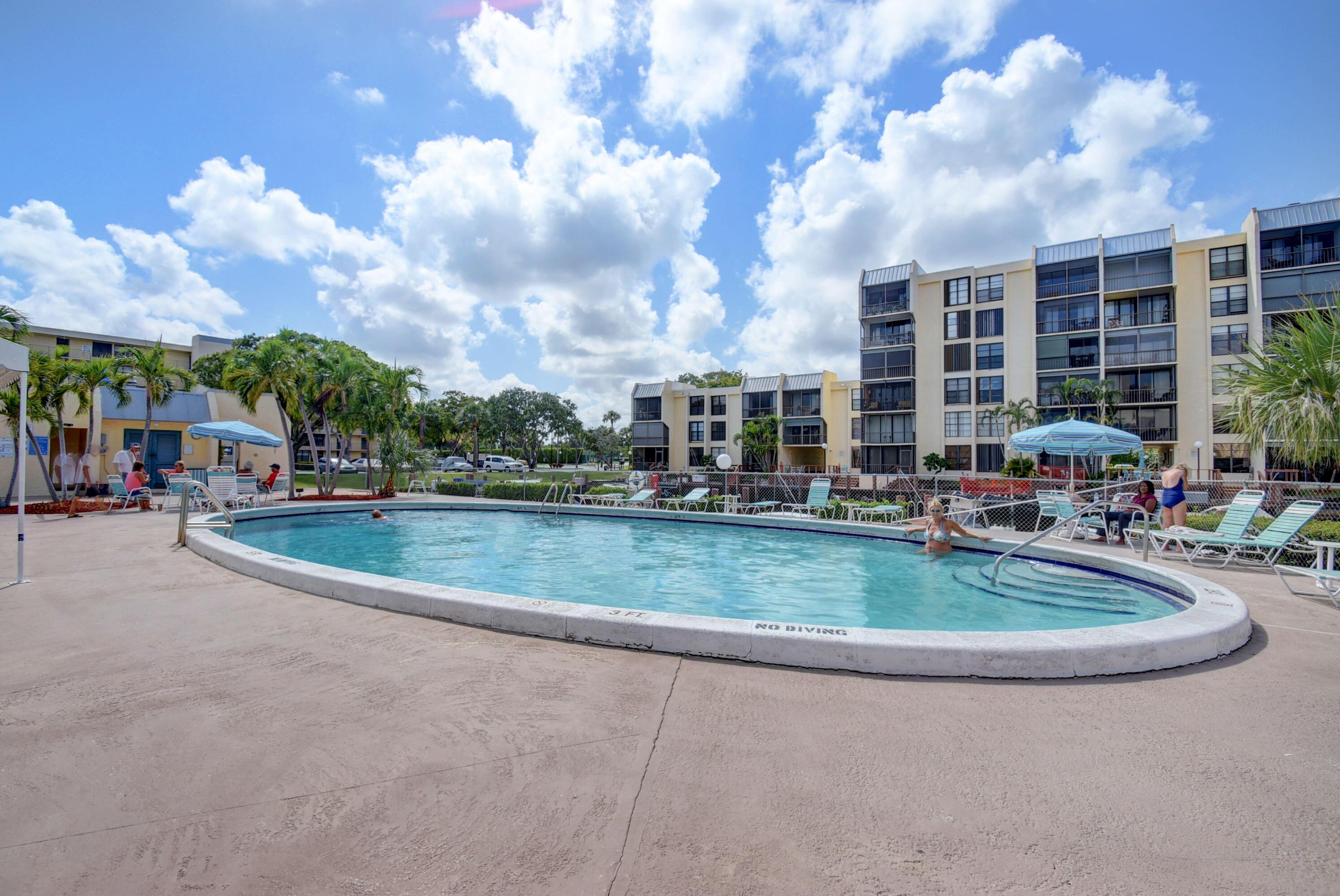 16 Royal Palm Way 205, Boca Raton, FL 33432, Boca Raton - Photo 3